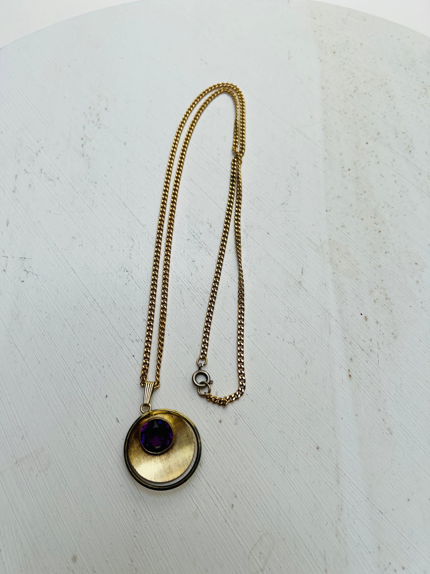 Vintage Mid-Century K&L Anhänger mit Kette Amerikaner Doublé Gold violetter Schmuckstein
