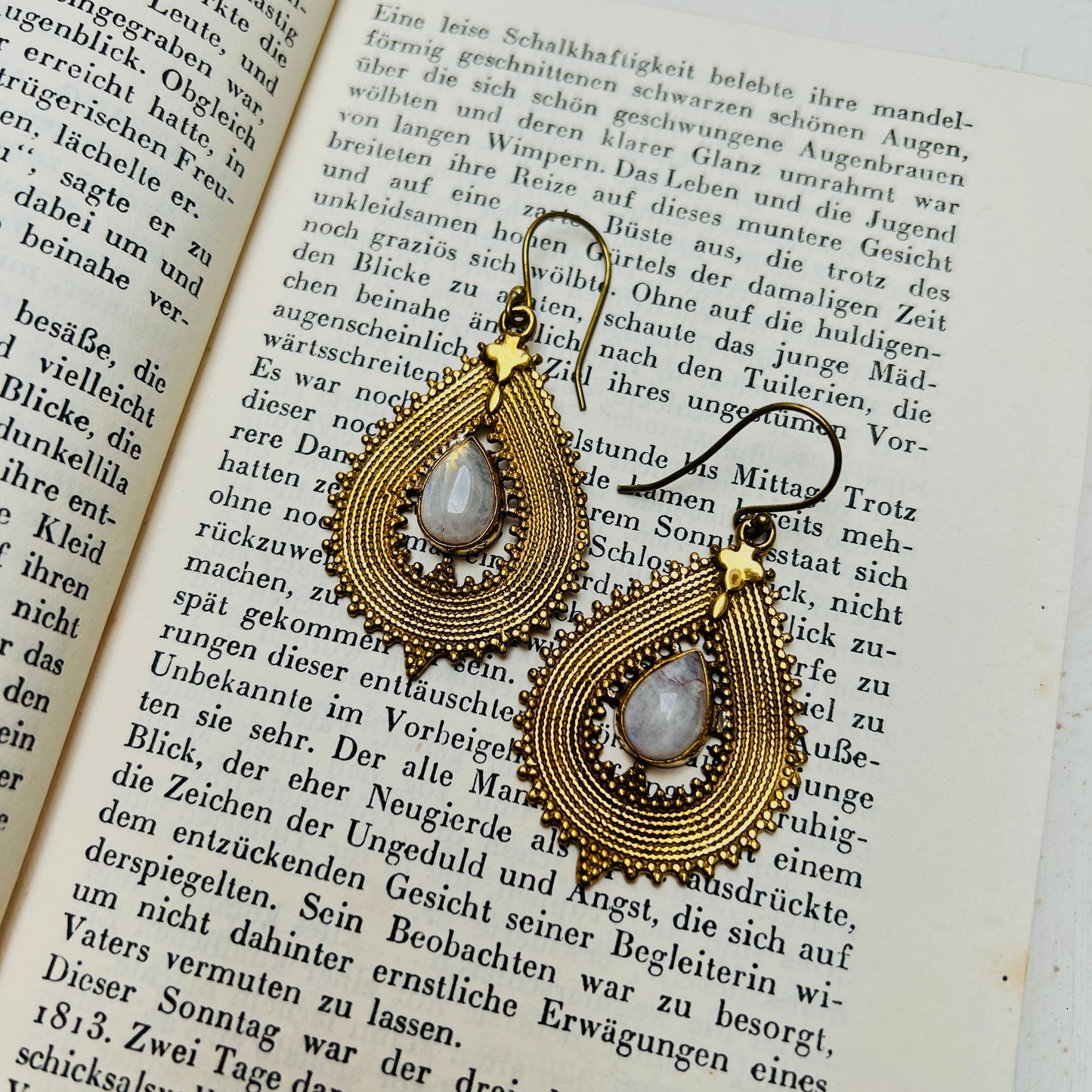 Vintage Goldene Tropfen Ohrringe Ohrhänger Mondschein Opalit Ethno Boho