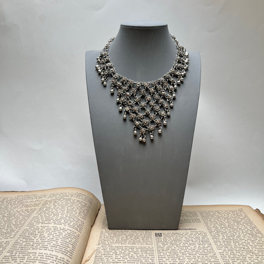 Antike jemenitische Lätzchen Bib-Halskette (Labbe) Filigran & Gitter-Mesh im Bezalel-Stil