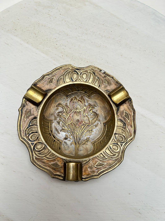Vintage Messing Aschenbecher Art Déco Jugendstil Blumenmotiv Metall Ascher