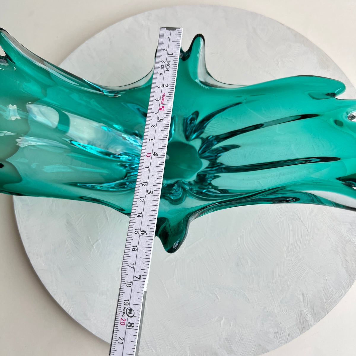 Große Vintage Art-Glass Centerpiece Schale Hospodka Murano Stil „Splash“-Form Smaragdgrün