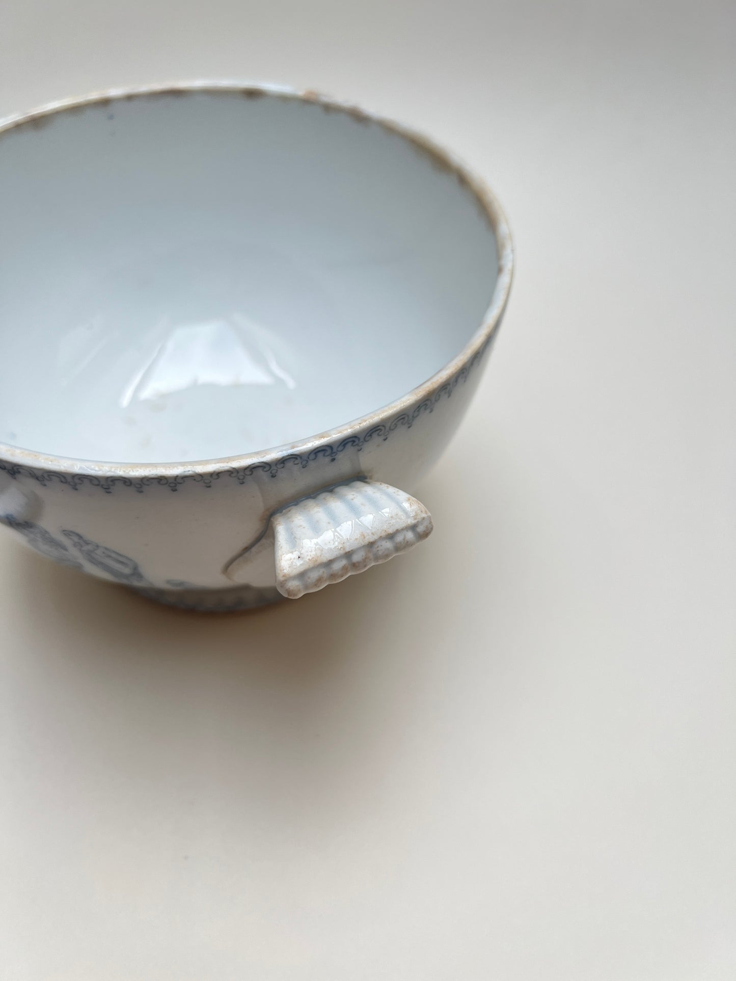 Antike U&C Sarreguemines Passe Temps Suppenterrine Écuelle französisches Steingut Terre de Fer Fayence Faience