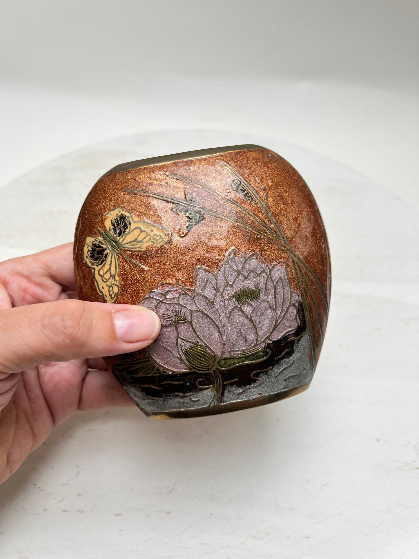 Vintage Cloisonné Messing Vase Schmetterling Jugendstil Lotus Seerosen gold orange