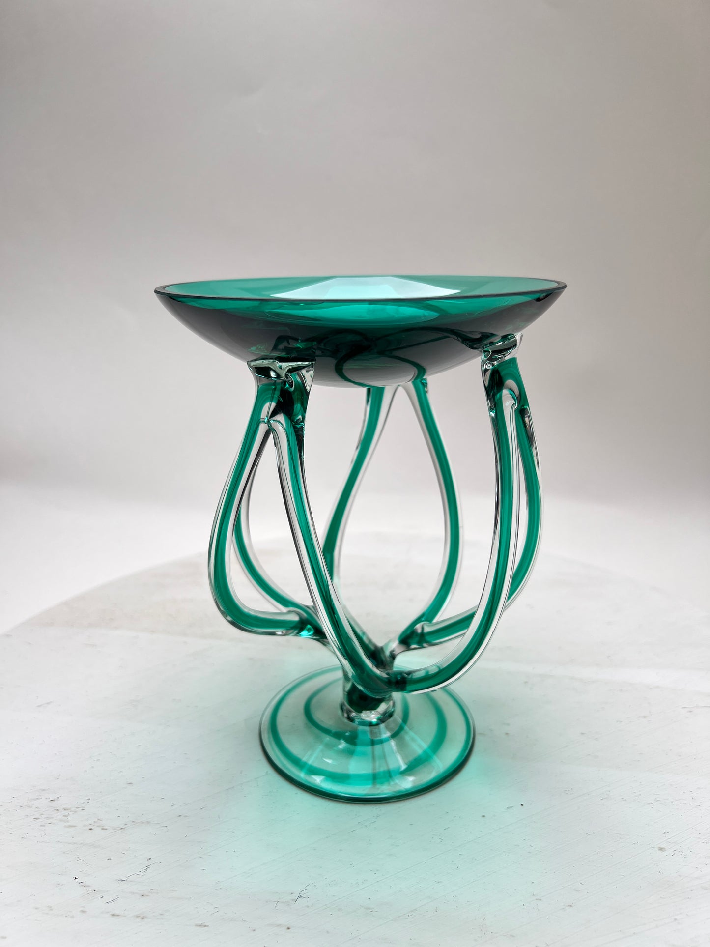 Vintage mundgeblasene grüne Josefina Krosno Glaskunst filigrane Centerpiece Schale