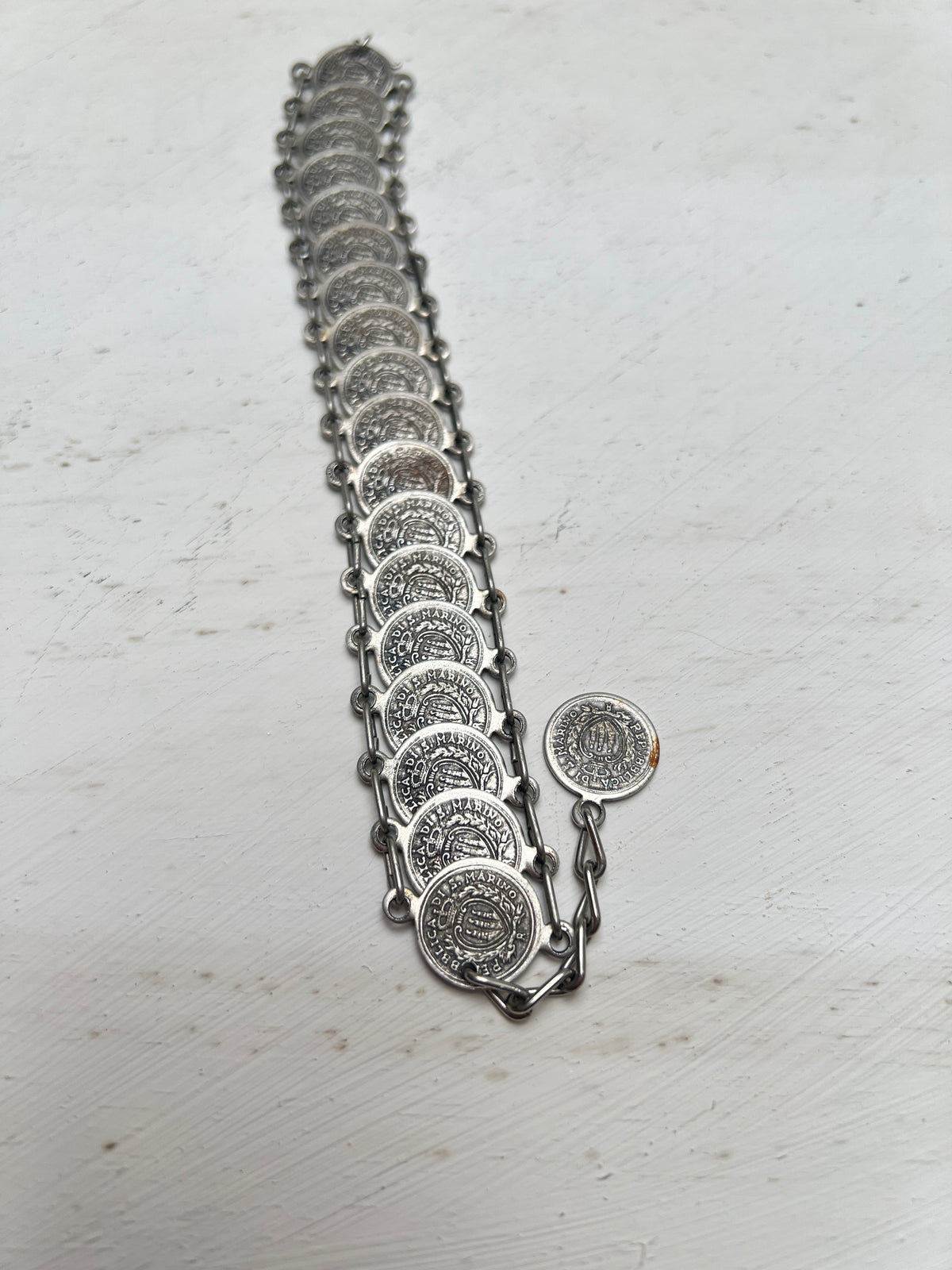 Vintage silbernes Münzarmband San Marino Souvenir Schmuck Gliederarmband alt 50er Jahre