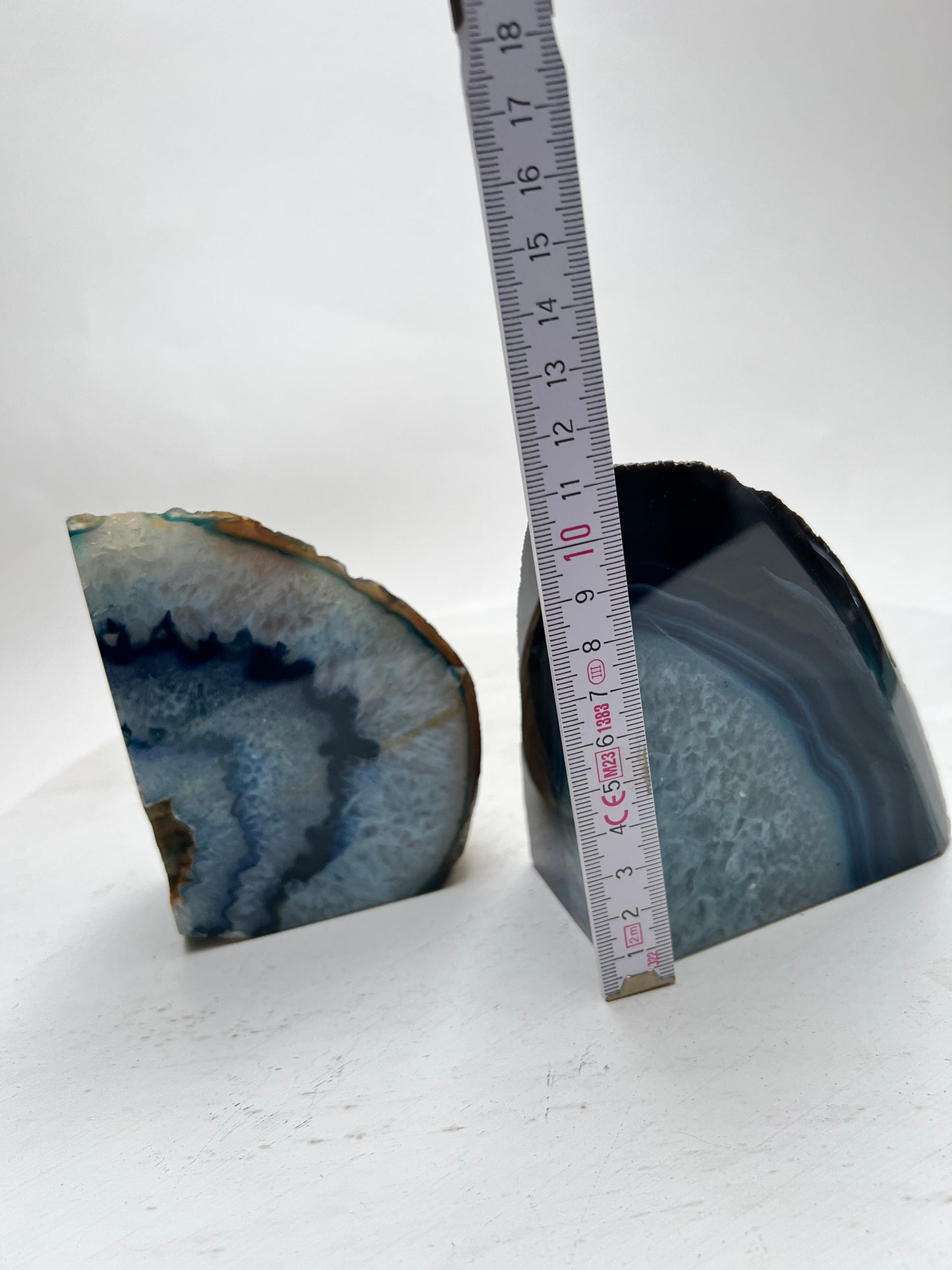 2 blaue Achat Buchstützen Geode Kristall Stein Deko