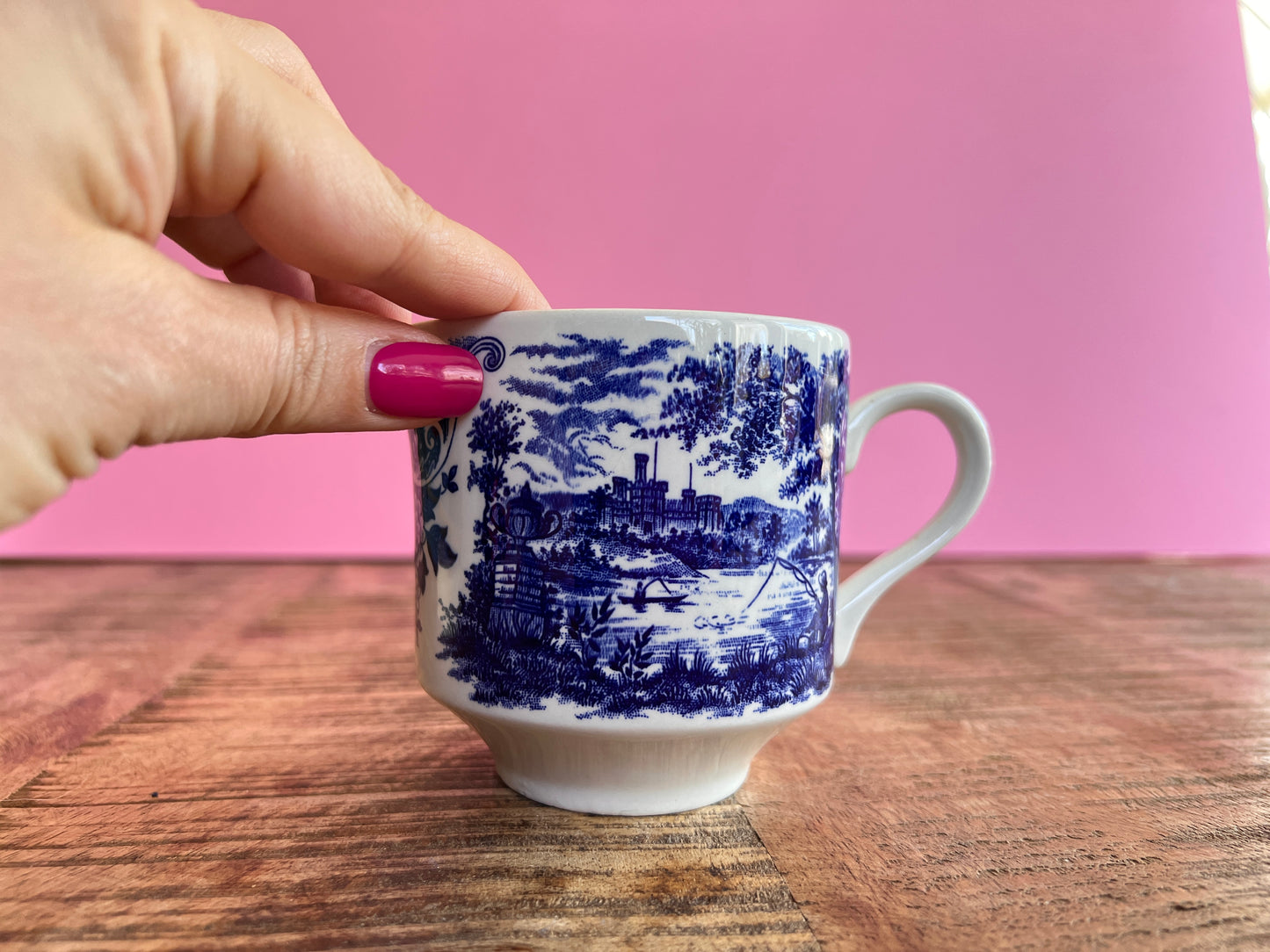 Vintage Milchkännchen Blue Transferware – Ironstone Broadhurst „English Scene“ – England – Blau Weiß – Sahnekännchen