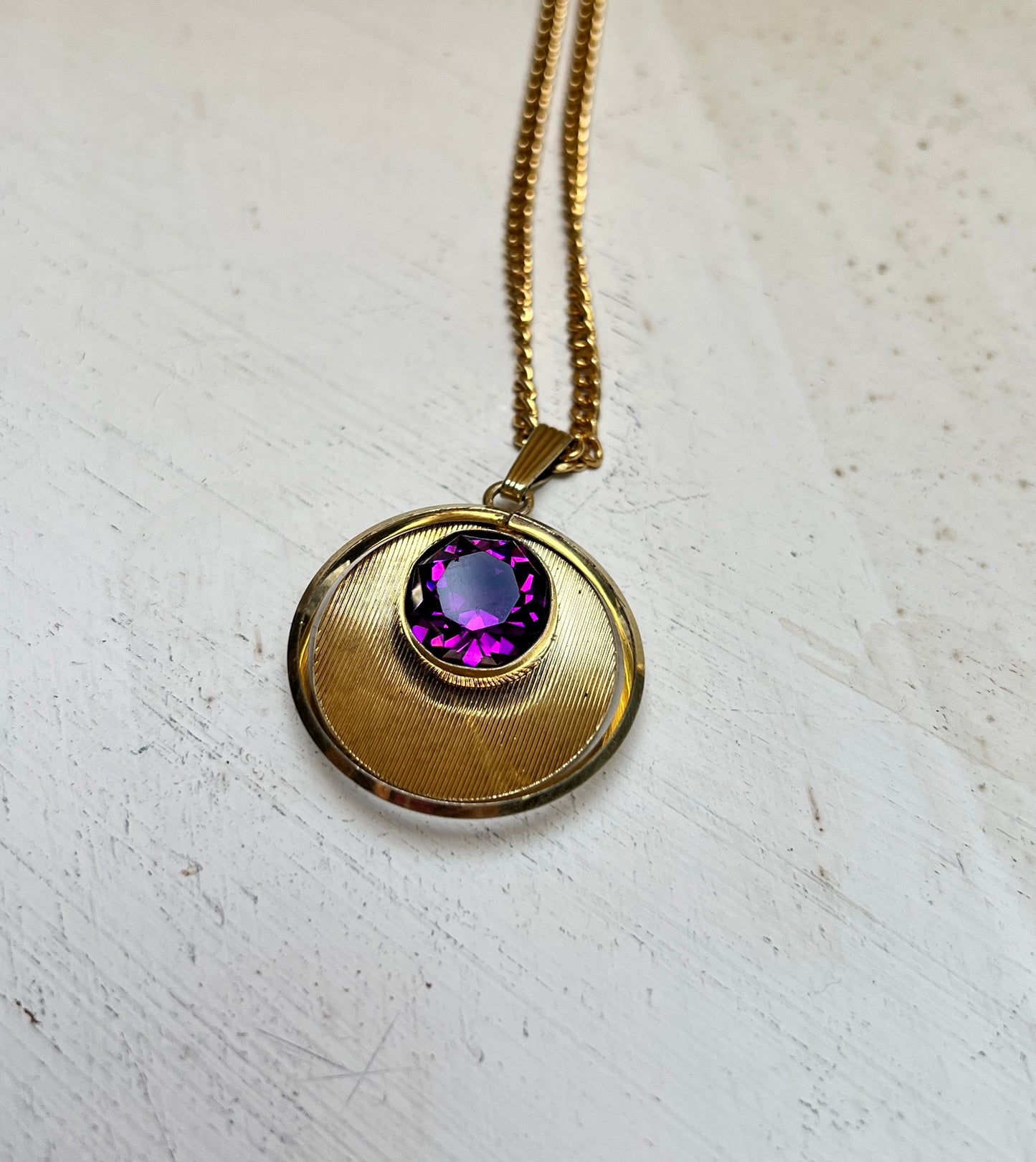Vintage Mid-Century K&L Anhänger mit Kette Amerikaner Doublé Gold violetter Schmuckstein