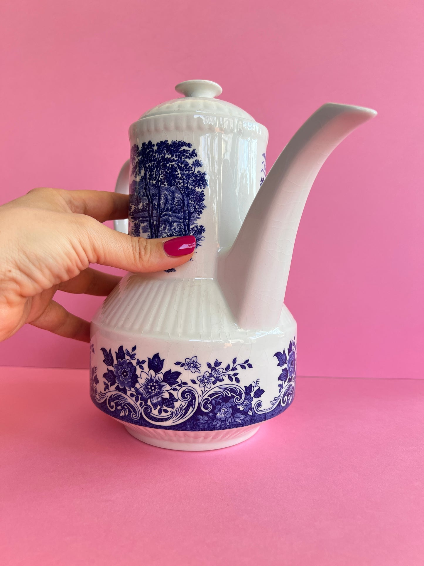 Vintage Kaffeekanne Englisch „English Scene“ – blau weiß – Broadhurst Staffordshire – Mid Century