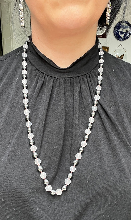 Vintage Edelsteinkette handgeknüpft aus poliertem Hämatit und Rosenquarz
