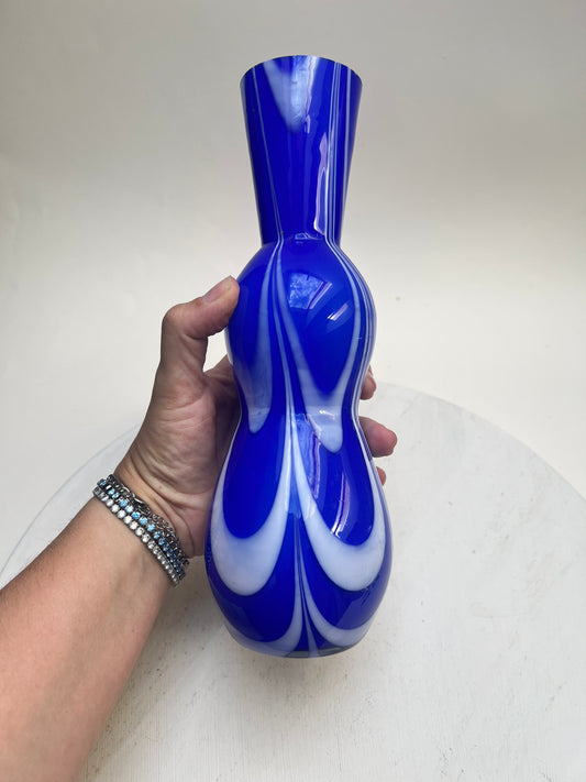 Vintage Kunstglas Fadenglas Vase Kobalt Blau Weiß Mid Century Mundgeblasen (ca. 25cm)