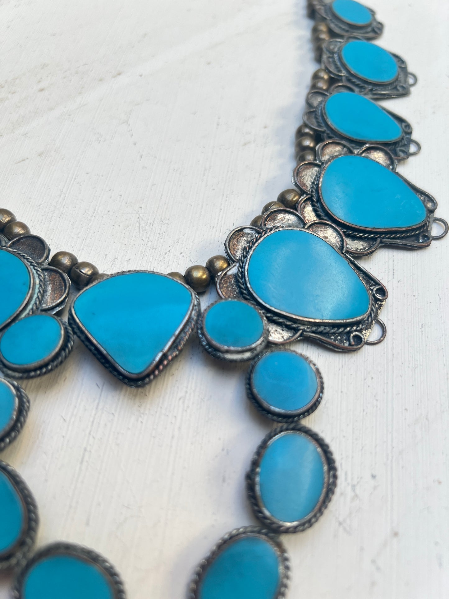 Vintage Modeschmuck türkise Ethno Halskette im Stil von Squash Blossom Navajo Zuni