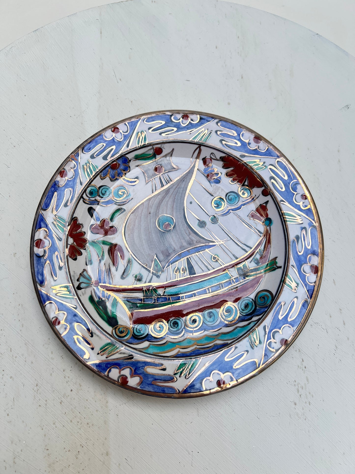 Vintage Ikaros Pottery Wandteller Rhodos Griechenland Handbemalt Segelschiff Gold-Relief Souvenir Ø 17,5cm