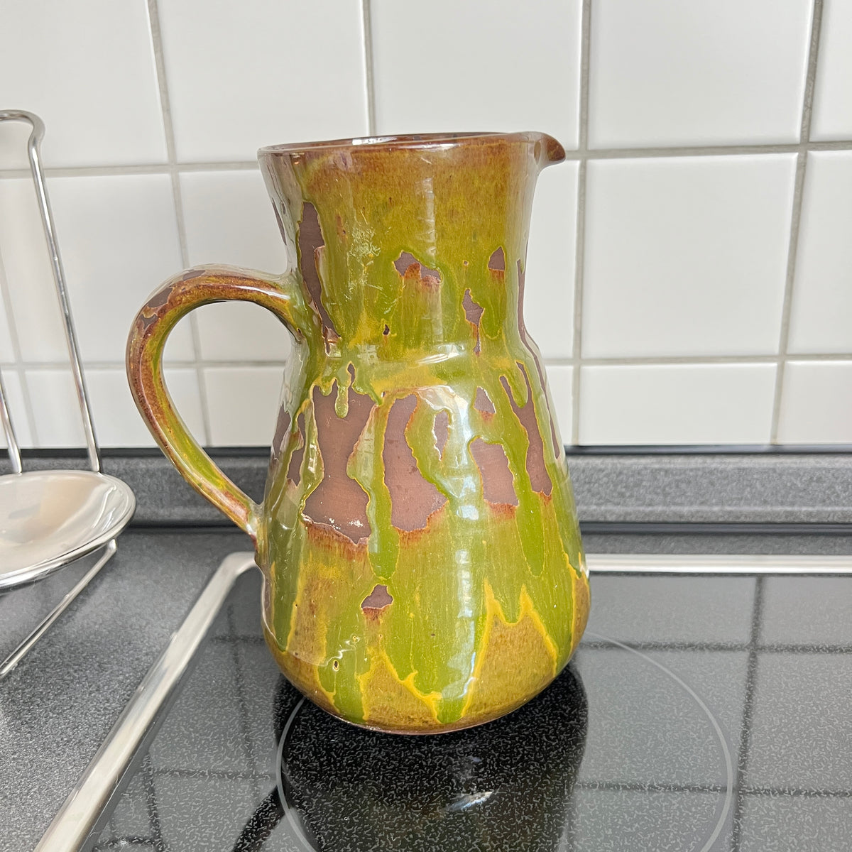 Vintage Tonkrug mit Laufglasur Studiokeramik Mid Century grün braun