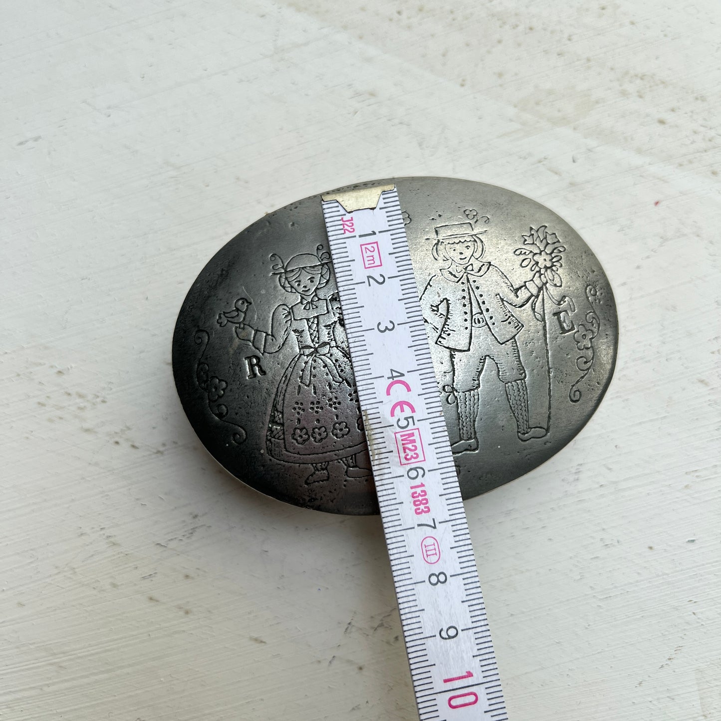 Massive alte Zinn Dose oval Trachten Rein Zinn 95% (232g) Schmuckdose Tabakdose