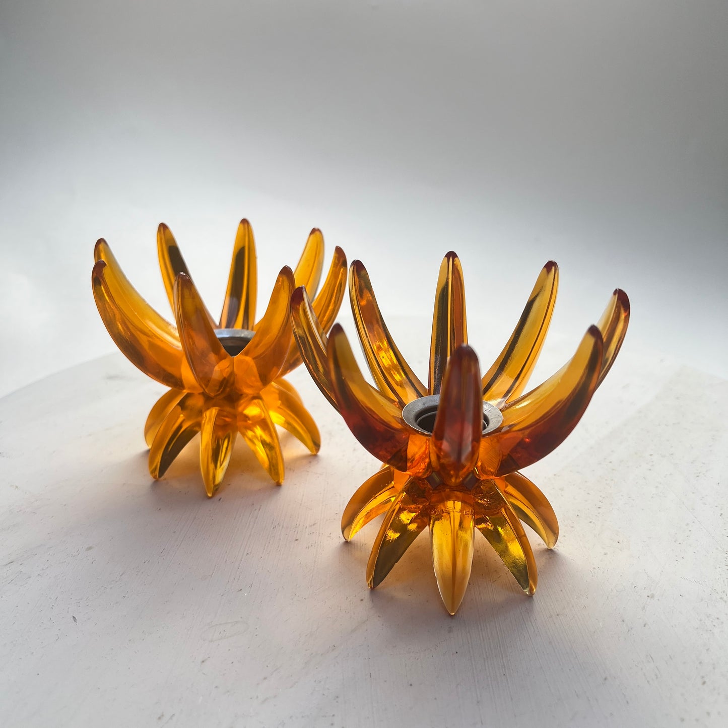 2 Stück Vintage Friedel Kerzenhalter Kerzenständer orange Space Age Lotus Starburst