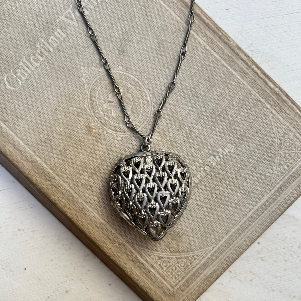 Vintage Halskette Antik Silber Herzanhänger Zinn Trachten Landhaus Filigran Schmuck