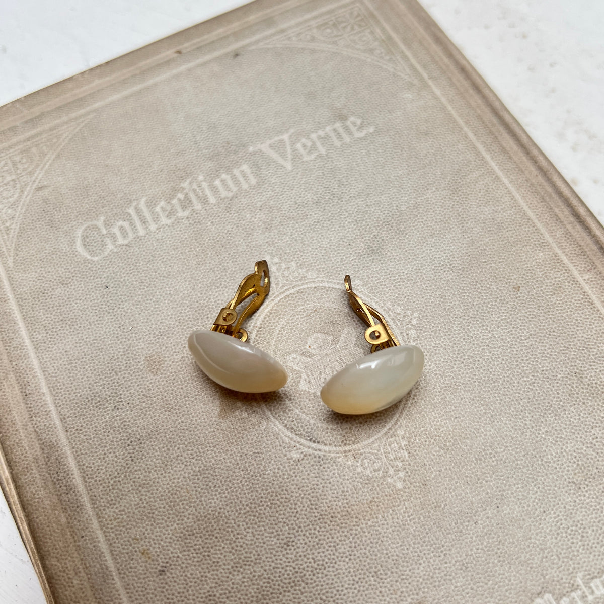 Vintage Hochzeitsschmuck Ohrclipse Clip on Perlmutt oval Ohrringe Brautschmuck