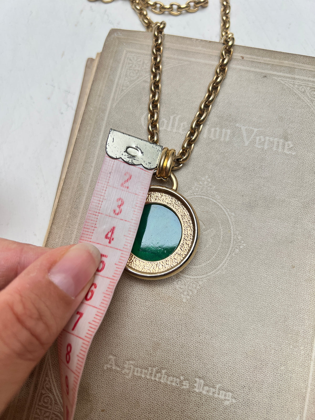 Vintage Designer Modeschmuck Kette NN Edelstahl Herkules Cabochon grün