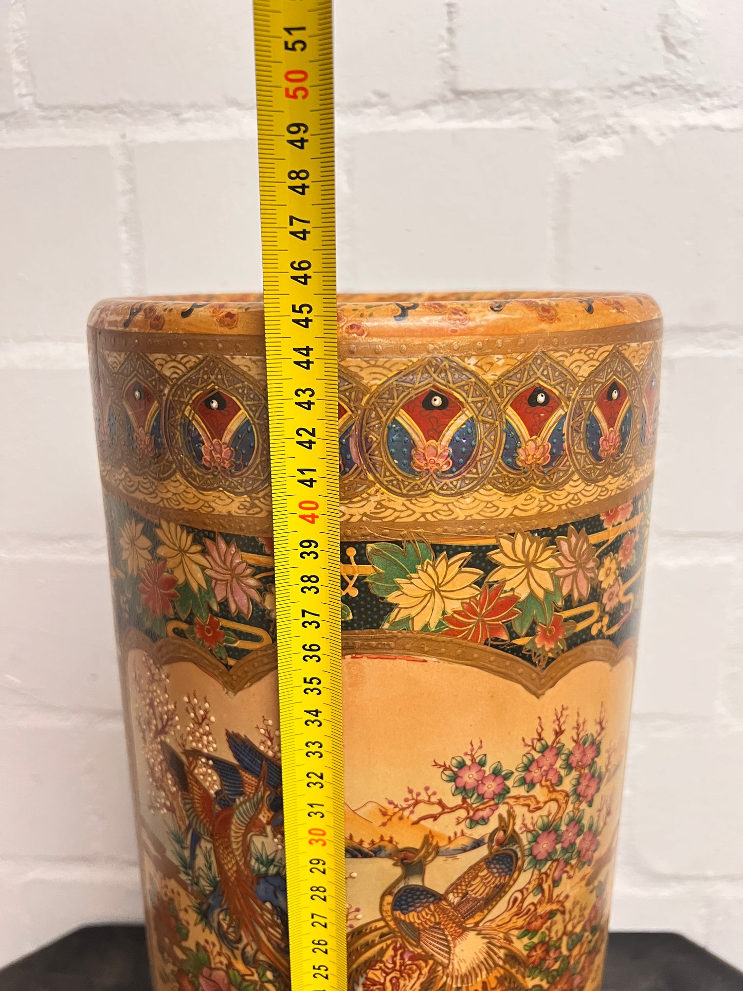 Große Vintage Satsuma Bodenvase Japan Handbemalt Pfauenmotiv Keramikvase 45 cm