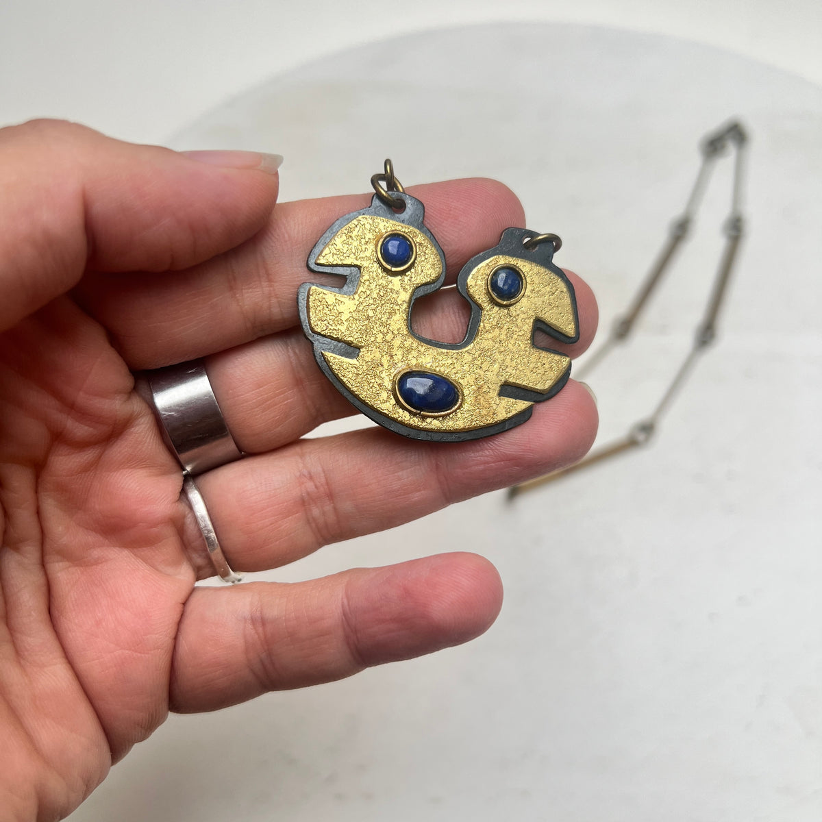 Vintage Eivind G. Hillestad Bronze Collier mit Lapislazuli – Norwegen Brutalismus 1970er