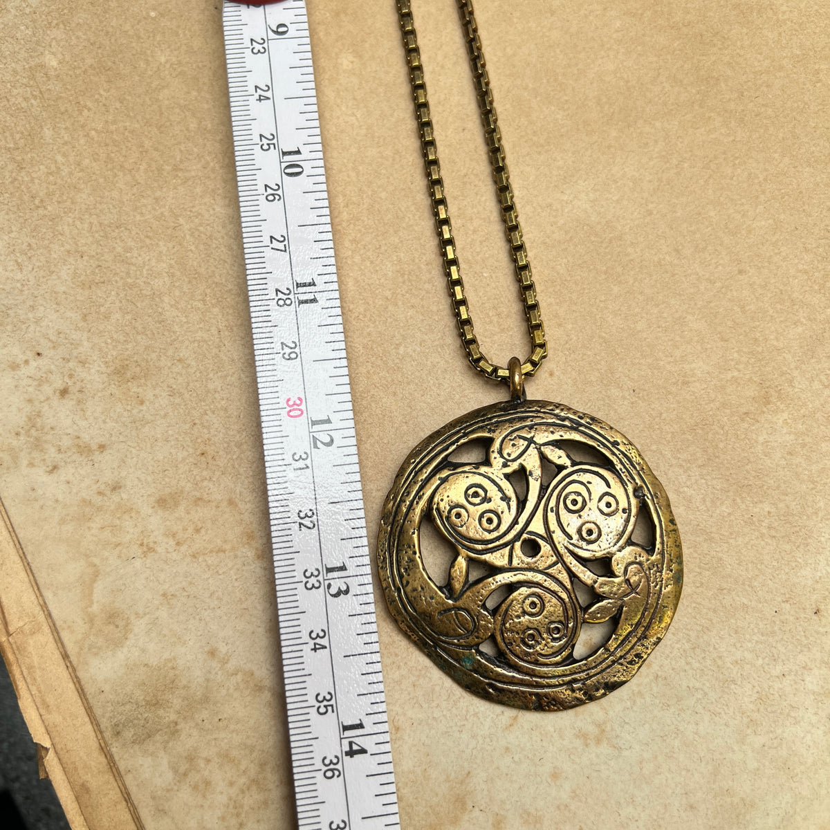 Andreas Lautz Bronze Wikinger Anhänger Norwegen Ringerike Urnes an FBM AMERIK. Kette (Gold-Doublé)