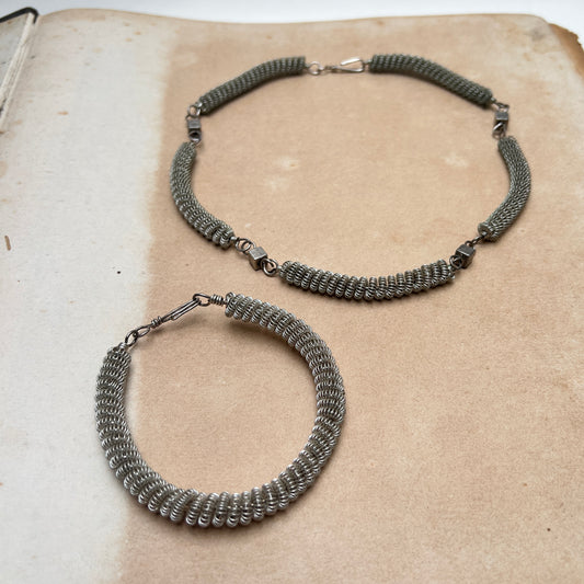 Set aus Vintage Halskette und Armband Brutalismus Space Age Chocker Schmuck