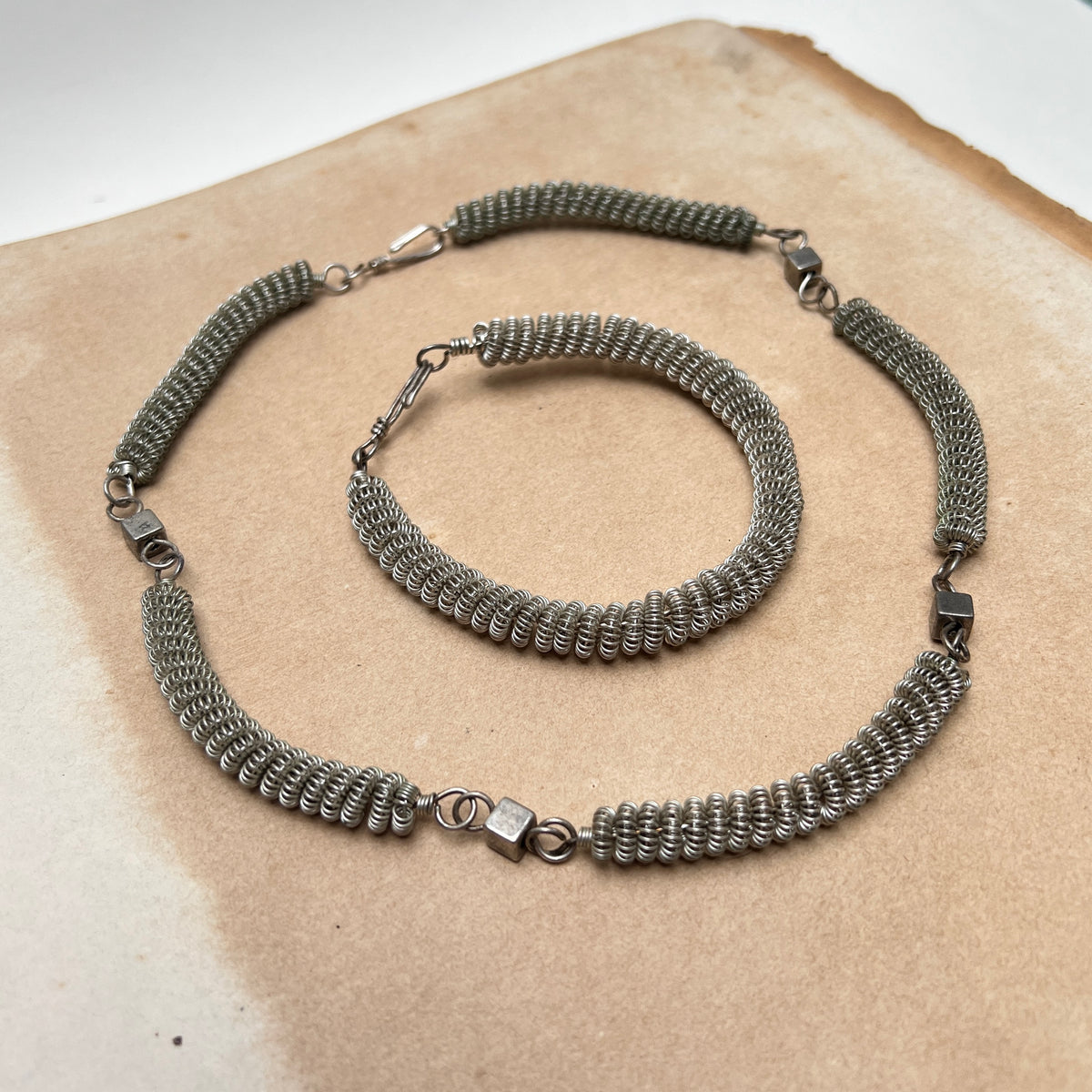 Set aus Vintage Halskette und Armband Brutalismus Space Age Chocker Schmuck