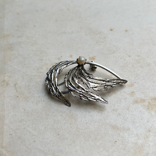 Vintage Modernist Brosche silber mit Perlen und Bark Rinden Borkenmuster