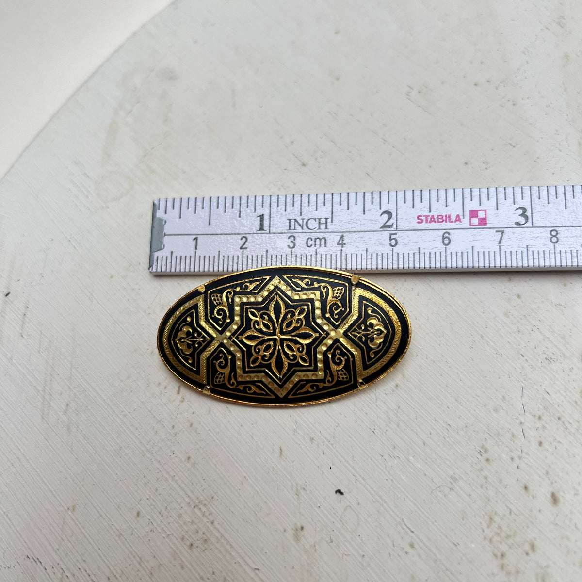Vintage Toledo Brosche oval Damaszener Schmuck Arabesk
