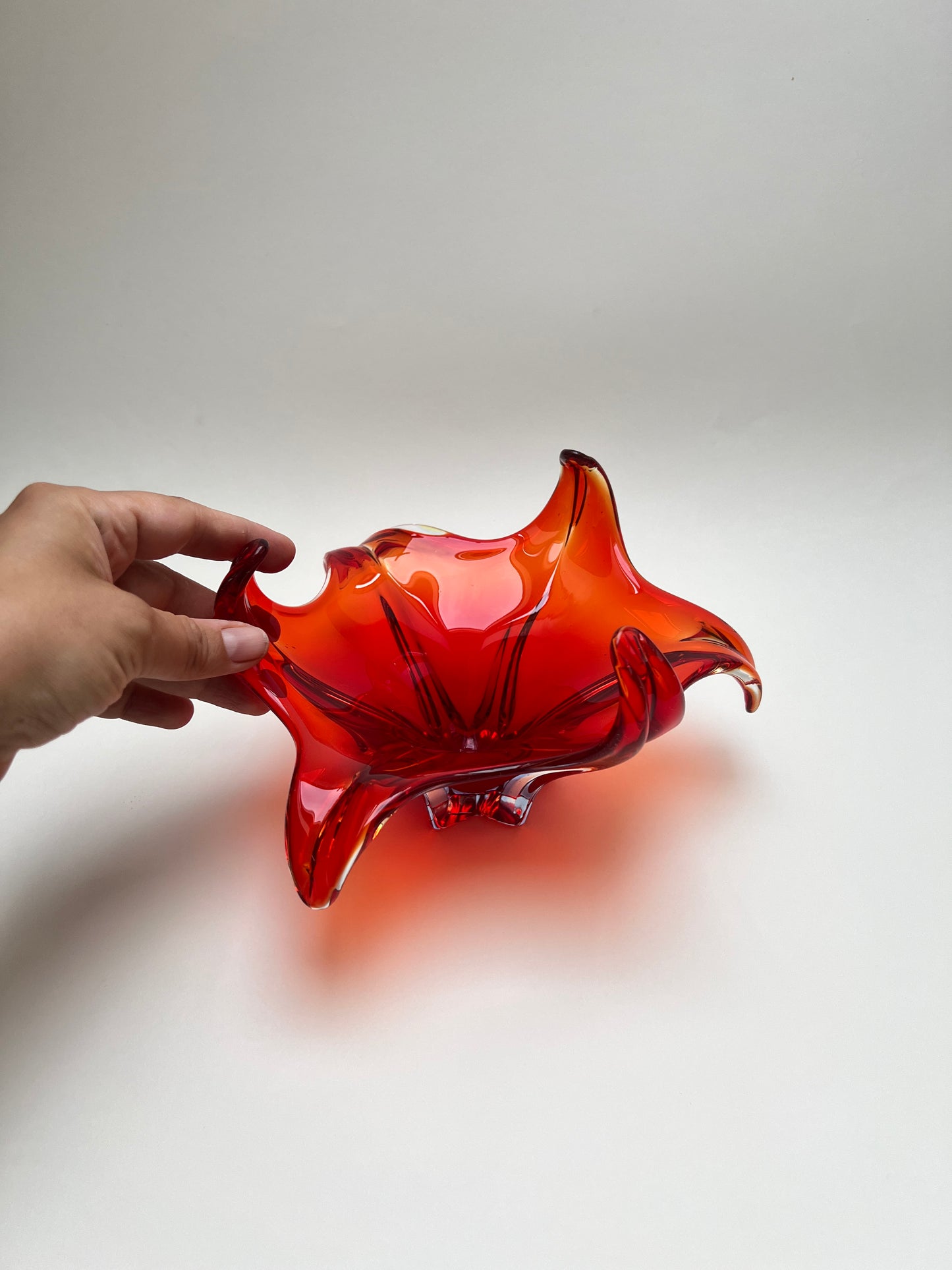 Murano Stil Glas Schale Zipfelschale rot blutorange Vintage Designschale Italien Mid Century