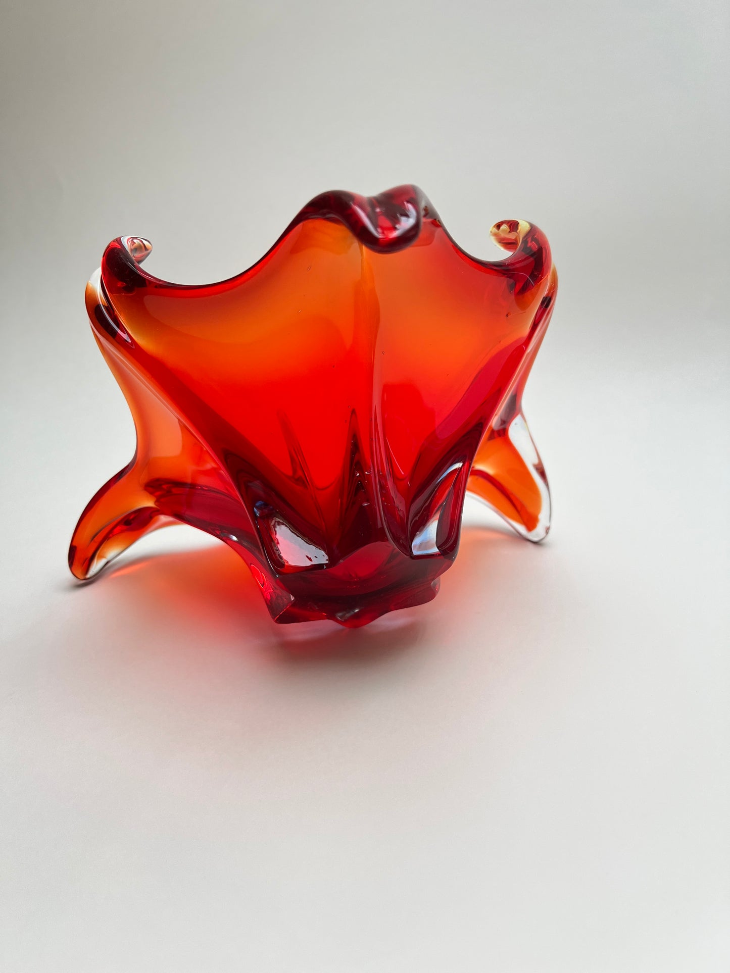 Murano Stil Glas Schale Zipfelschale rot blutorange Vintage Designschale Italien Mid Century
