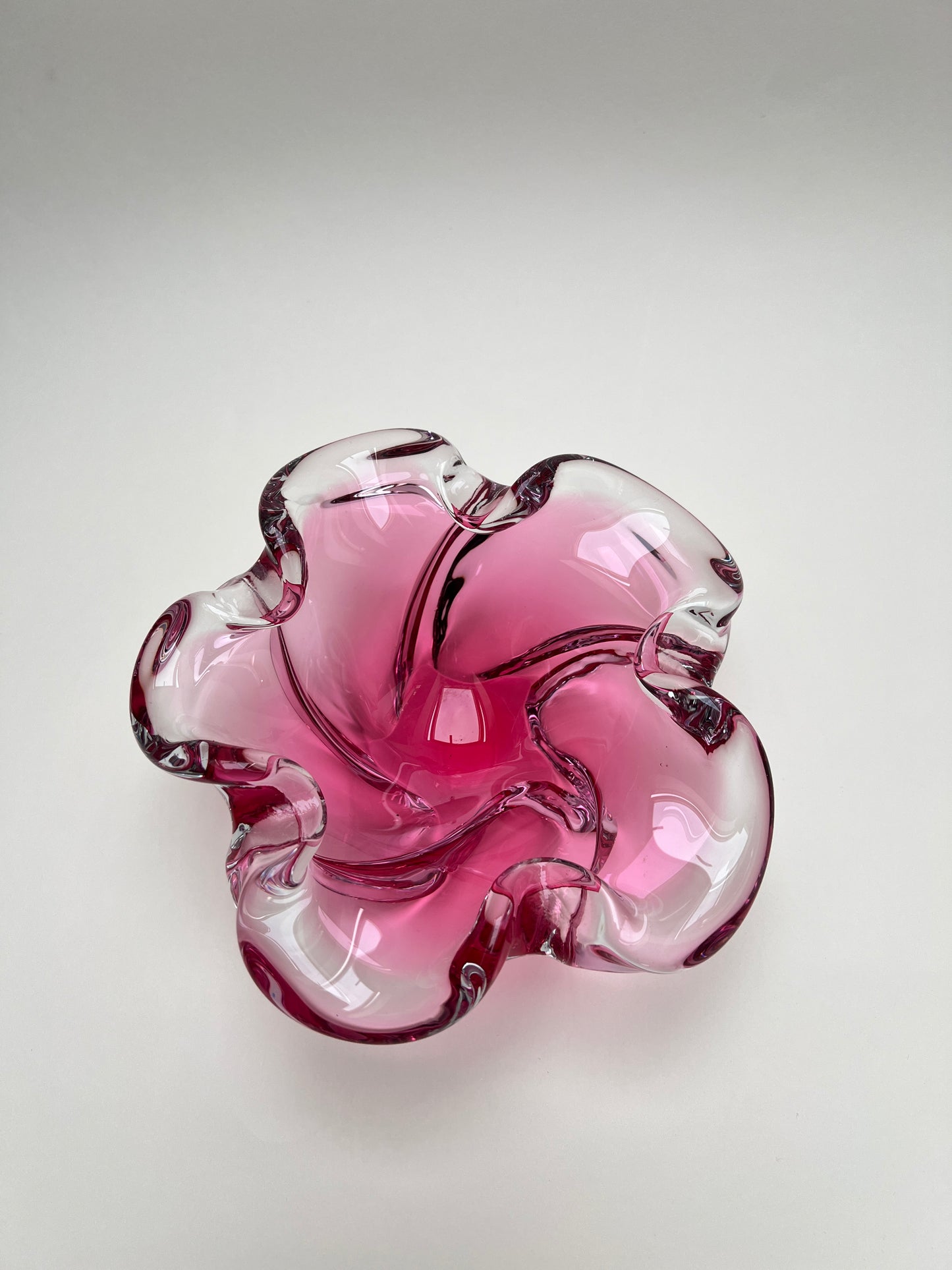 Murano Stil Sommerso Hospodka pink rosa böhmische Glasschale Mid Century