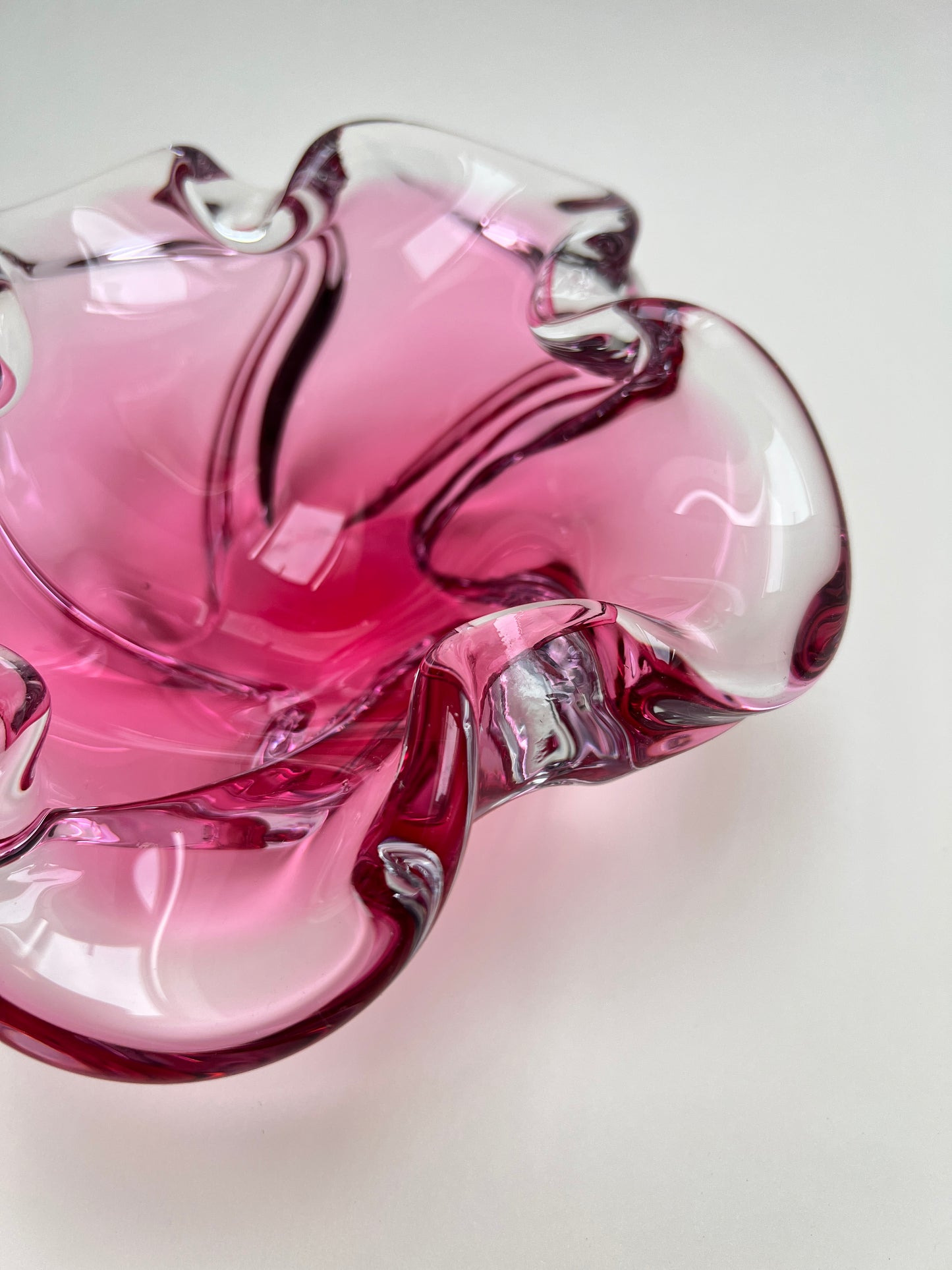 Murano Stil Sommerso Hospodka pink rosa böhmische Glasschale Mid Century