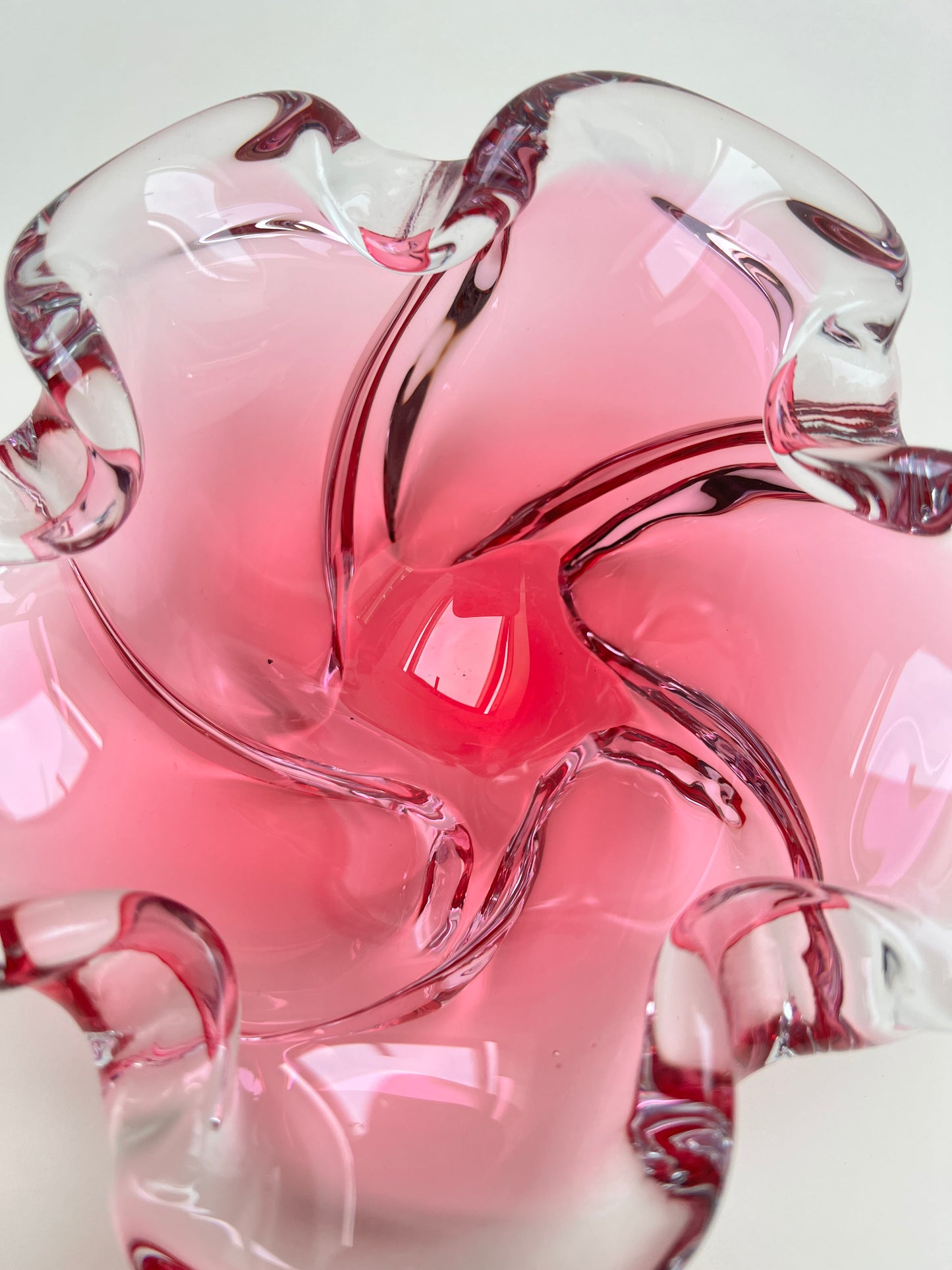 Murano Stil Sommerso Hospodka pink rosa böhmische Glasschale Mid Century