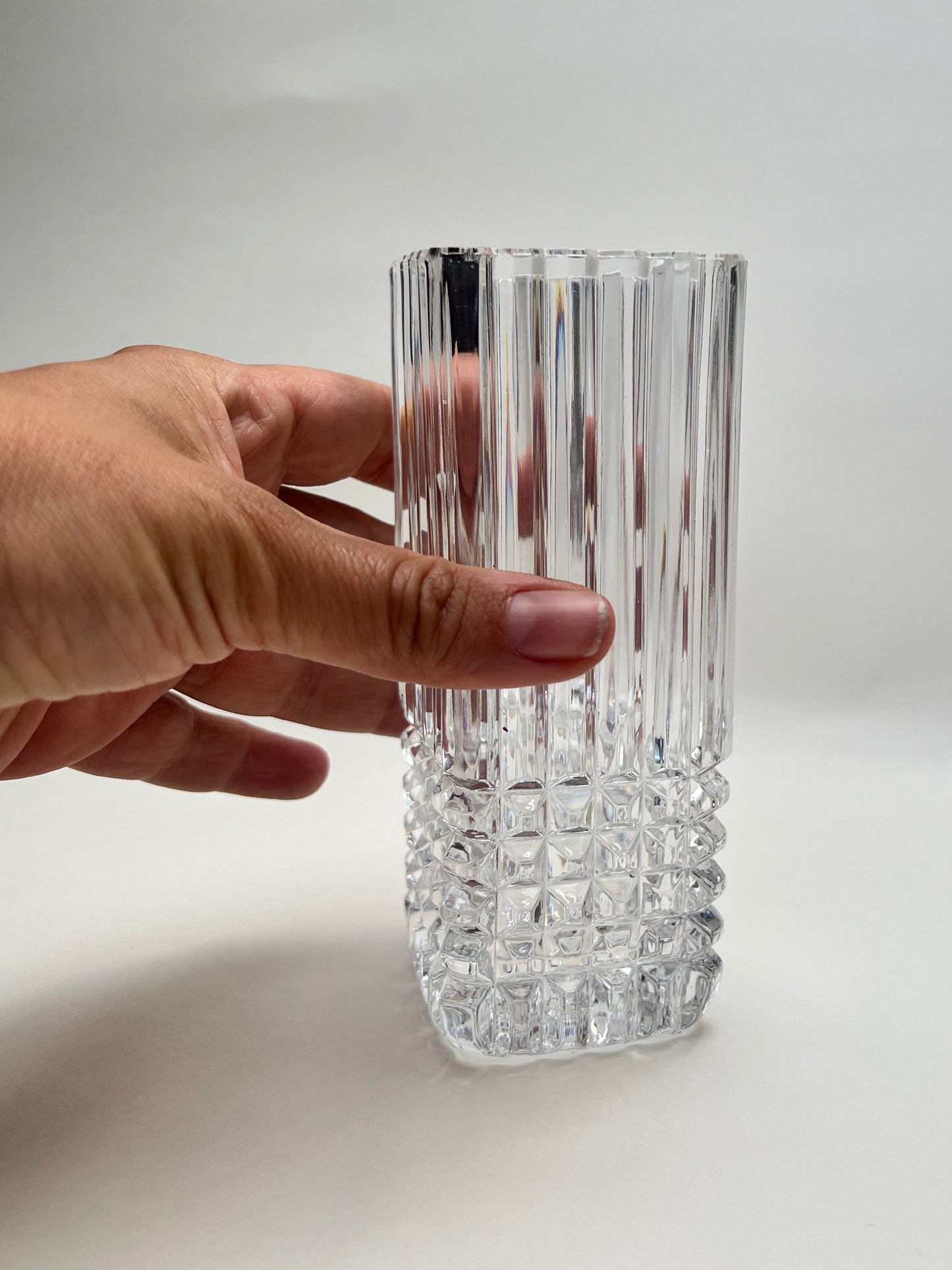 Vintage Glasvase Blumenvase modernist Rillen transparent