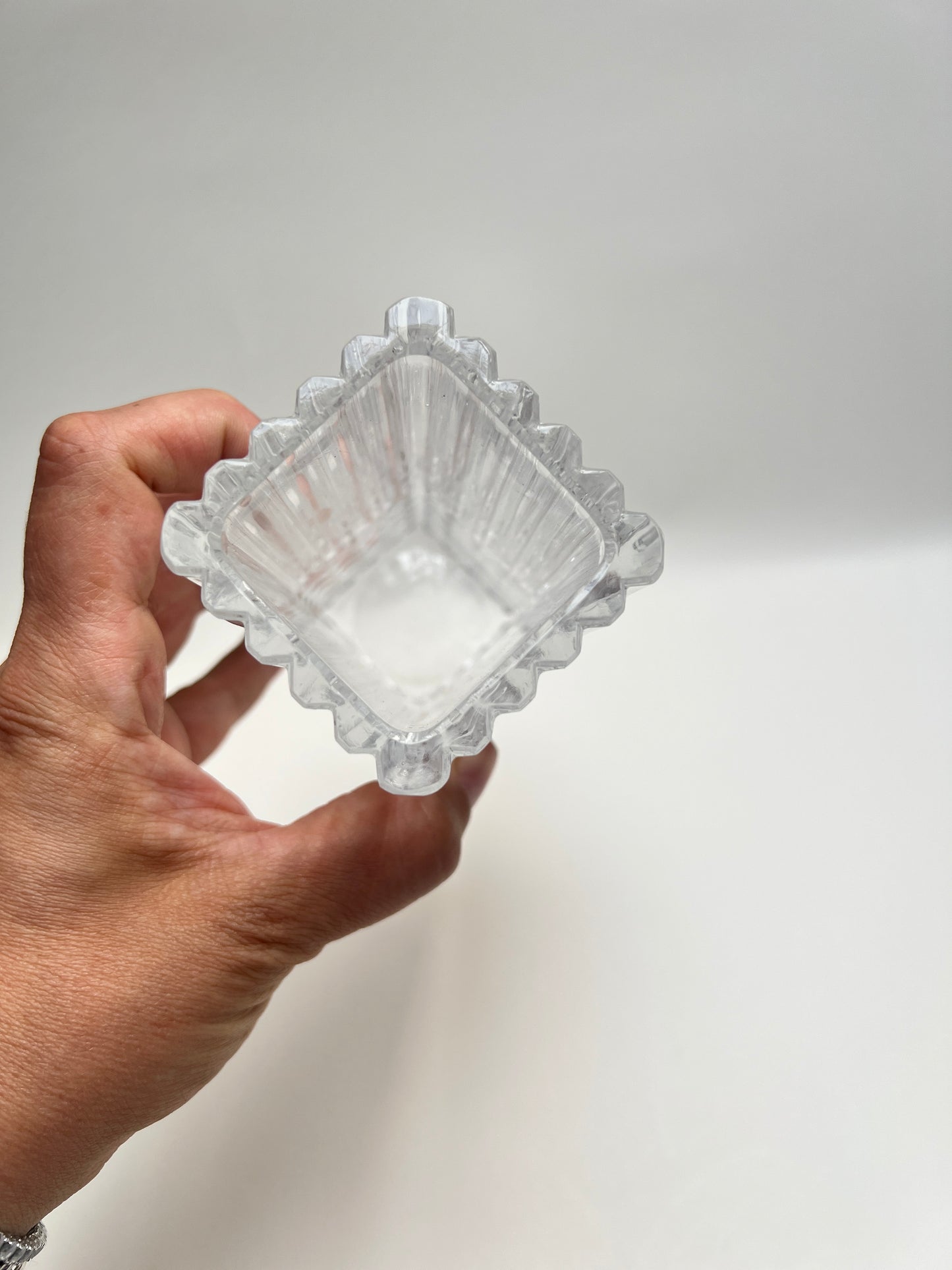 Vintage Glasvase Blumenvase modernist Rillen transparent