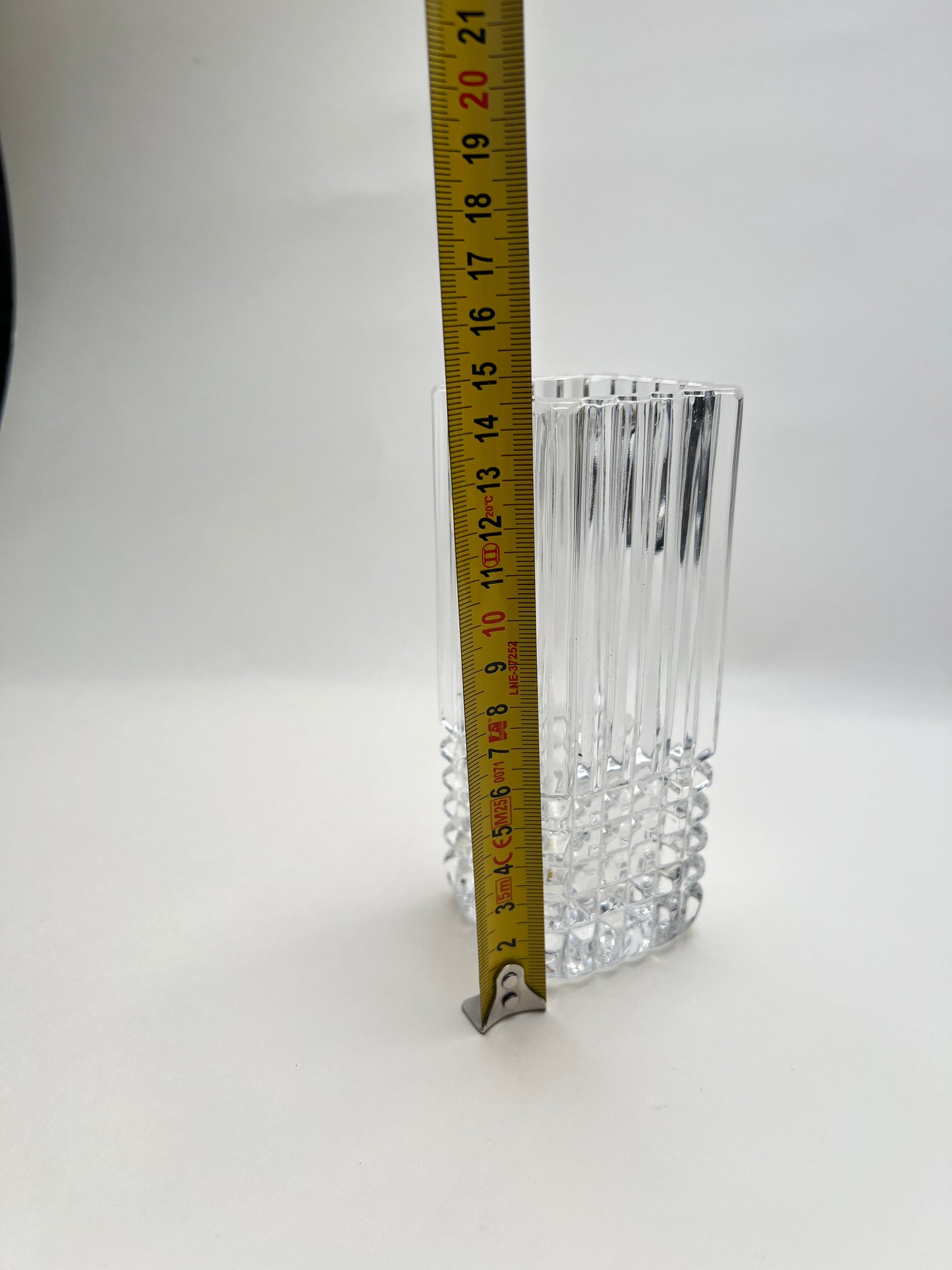 Vintage Glasvase Blumenvase modernist Rillen transparent
