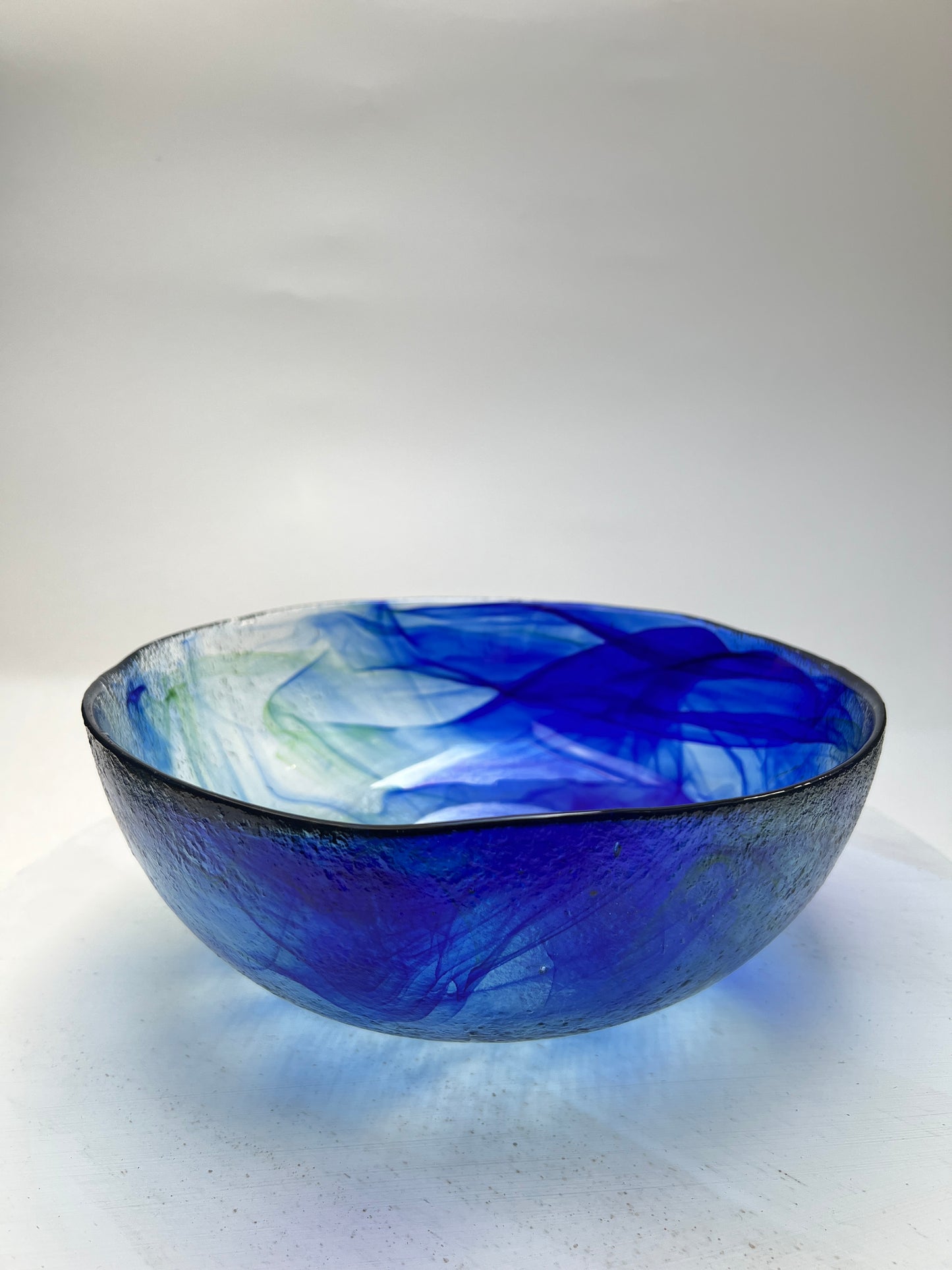 Blaue Batik Contrast Glasschale Obstschale skandinavisch Swirl mundgeblasen