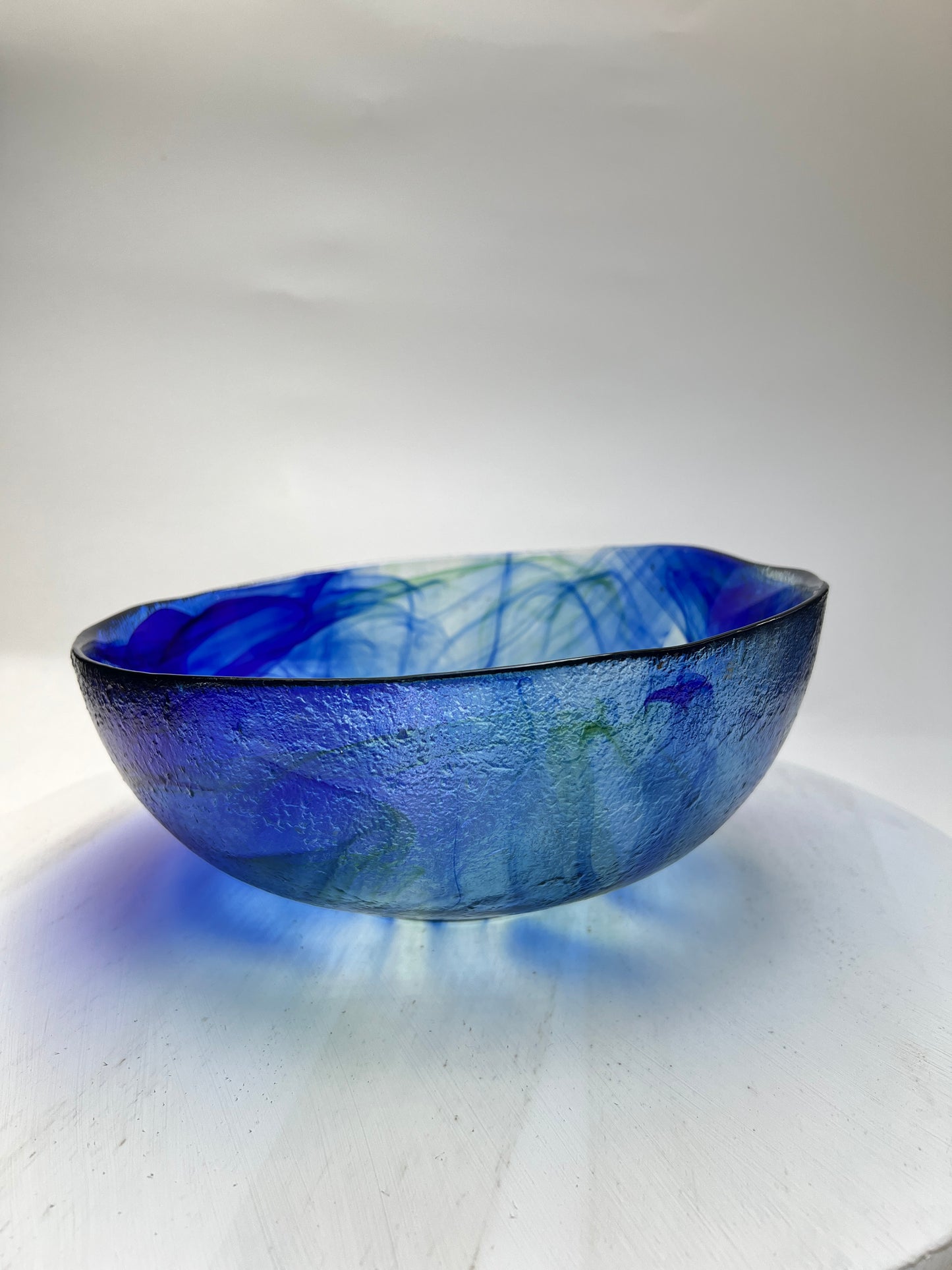 Blaue Batik Contrast Glasschale Obstschale skandinavisch Swirl mundgeblasen