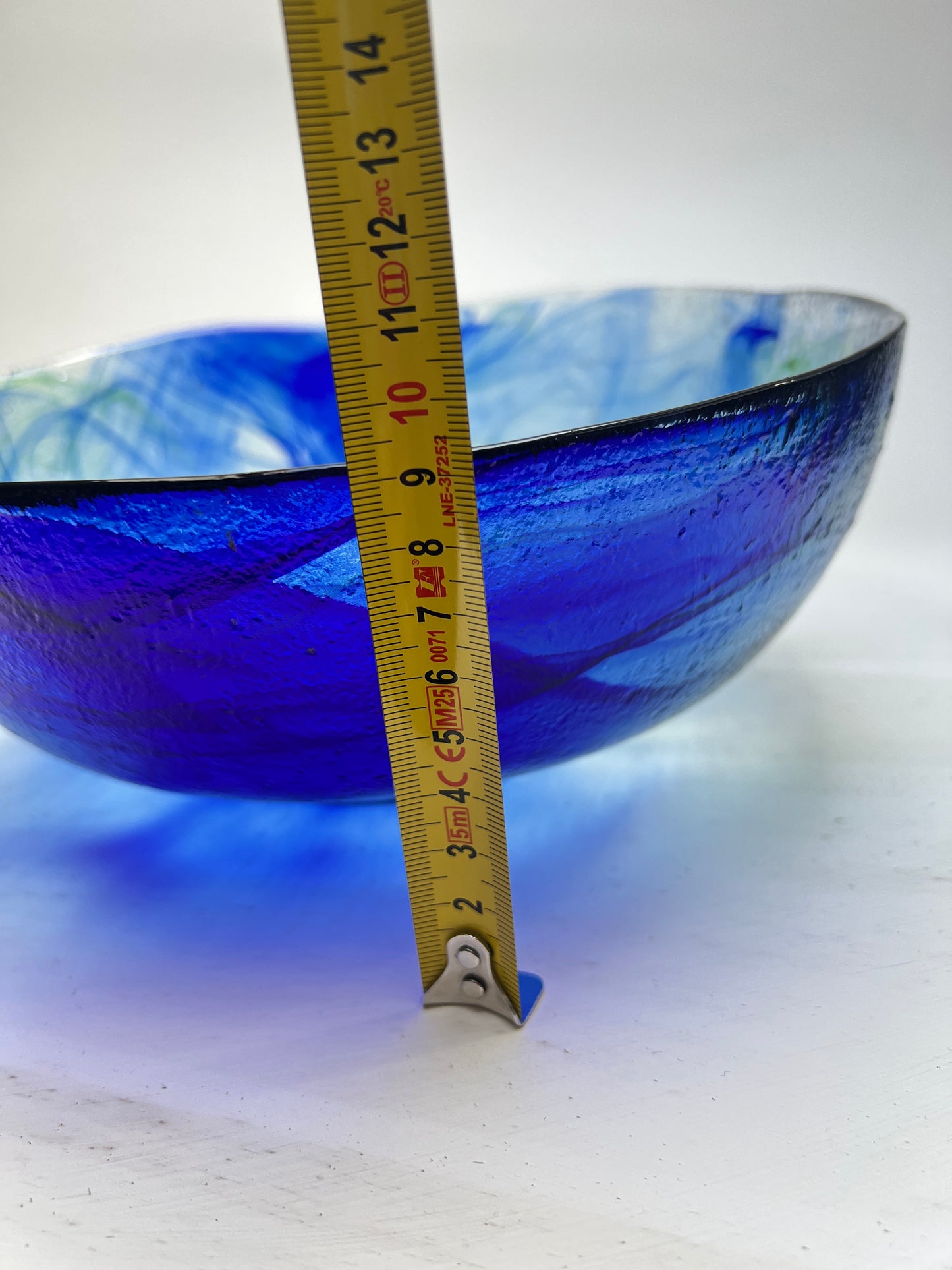 Blaue Batik Contrast Glasschale Obstschale skandinavisch Swirl mundgeblasen