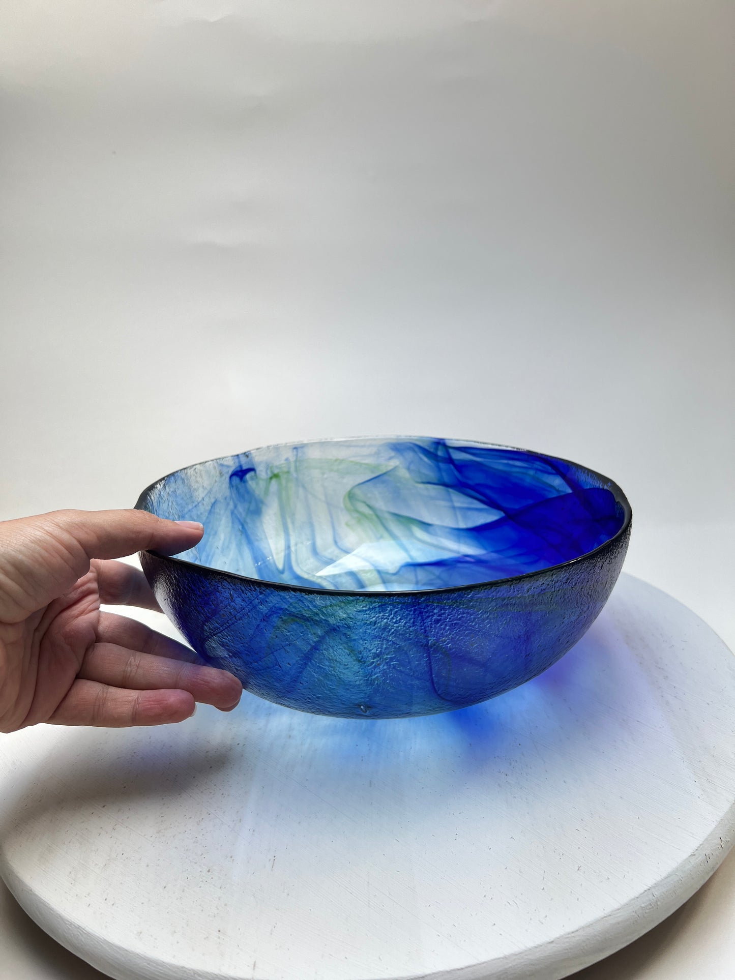 Blaue Batik Contrast Glasschale Obstschale skandinavisch Swirl mundgeblasen
