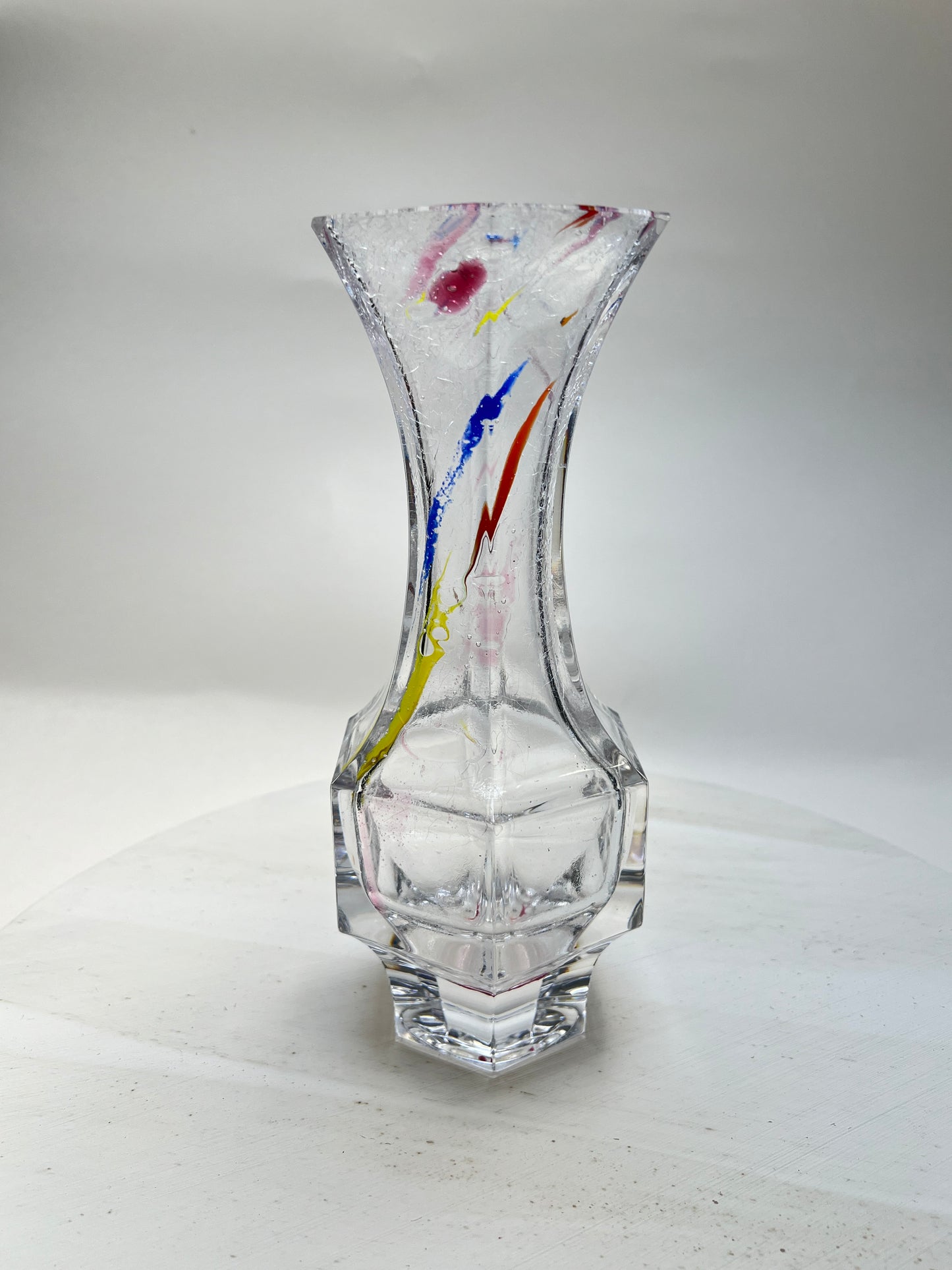 Abstrakte Vintage Art Glass Blumenvase sechseckig bunt klar Glasvase