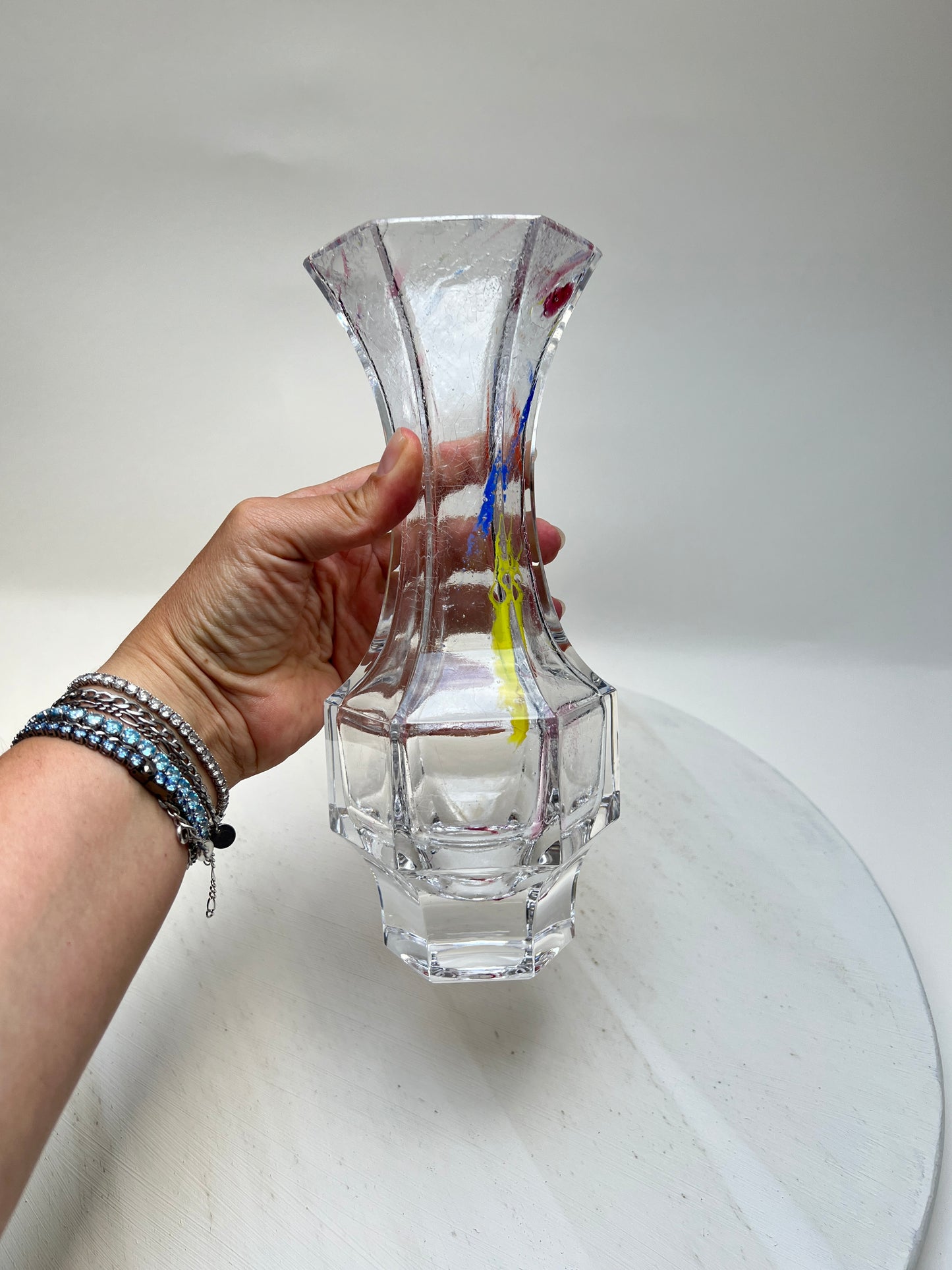 Abstrakte Vintage Art Glass Blumenvase sechseckig bunt klar Glasvase