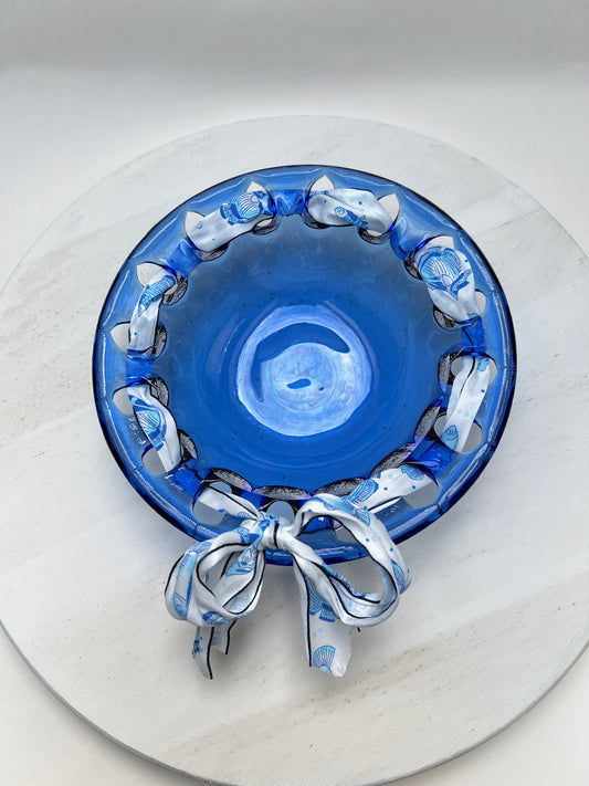 Vintage Glasschale blau mit Band Schleife maritime Snackschale coastal Süßigkeiten Anbiet Schale Lochrand