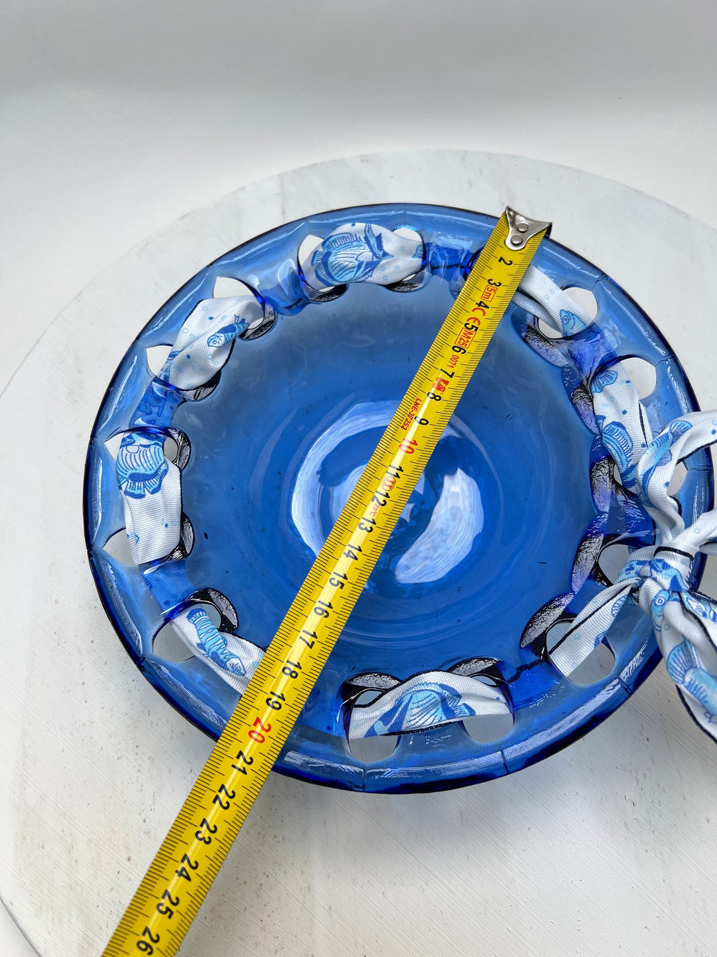 Vintage Glasschale blau mit Band Schleife maritime Snackschale coastal Süßigkeiten Anbiet Schale Lochrand