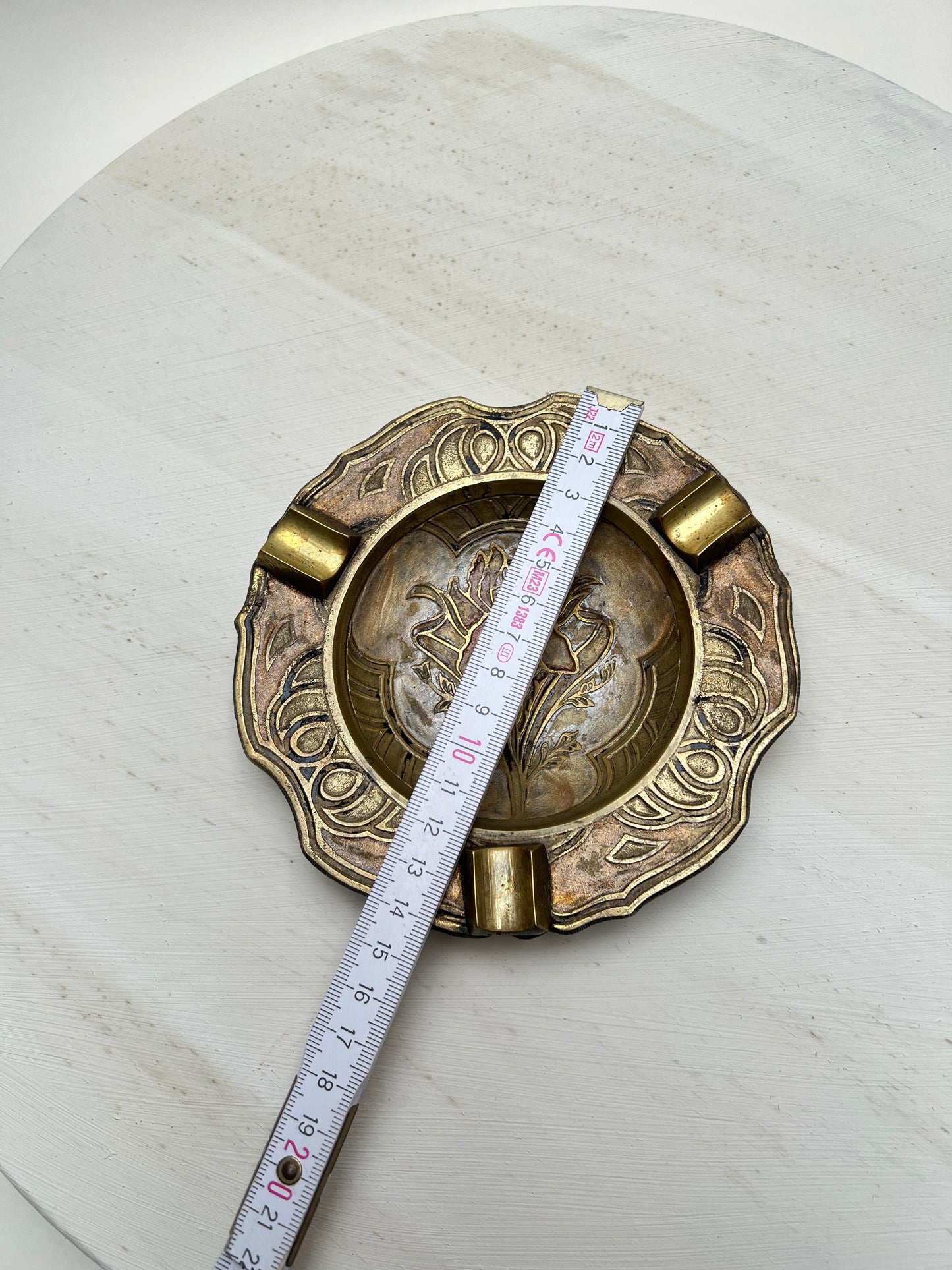 Vintage Messing Aschenbecher Art Déco Jugendstil Blumenmotiv Metall Ascher