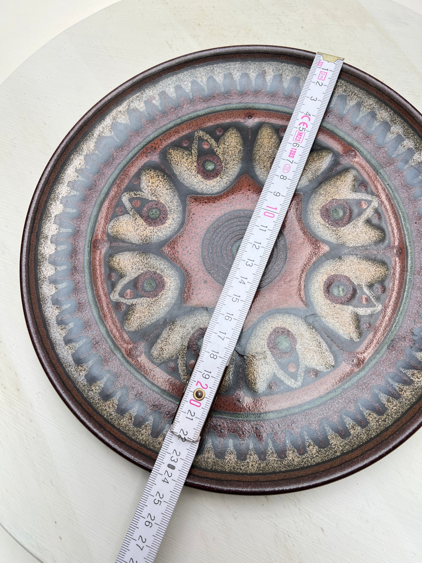 KMK Kupfermühle Keramik Wandteller braun 24 cm Vintage 70er Jahre Studiokeramik Mid Century Boho