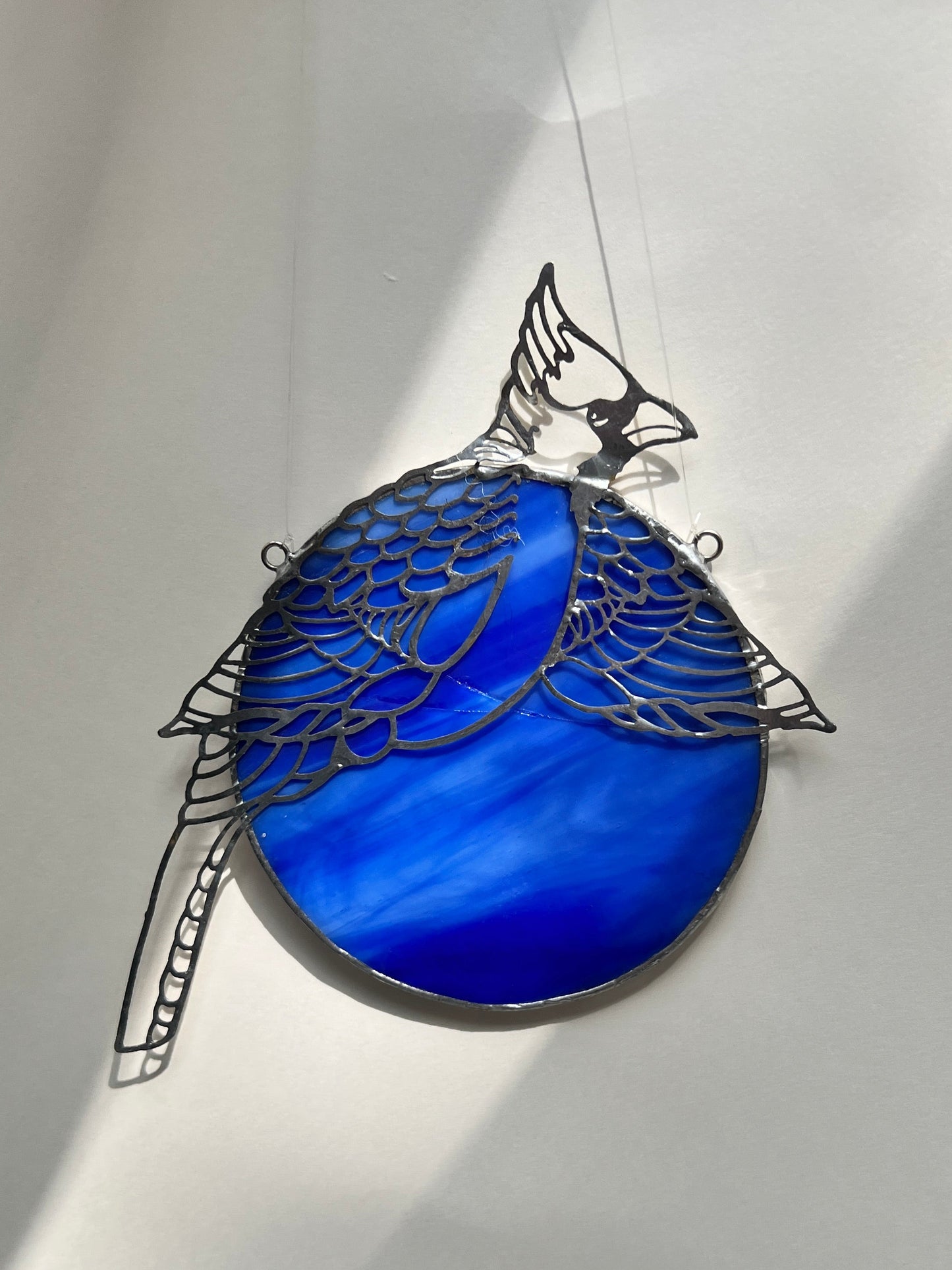 Vintage Tiffany Stil Sonnenfänger Vogel | Handgefertigtes Bleiglas Fensterbild Blau | Stained Glass Bird | Fensterdekoration