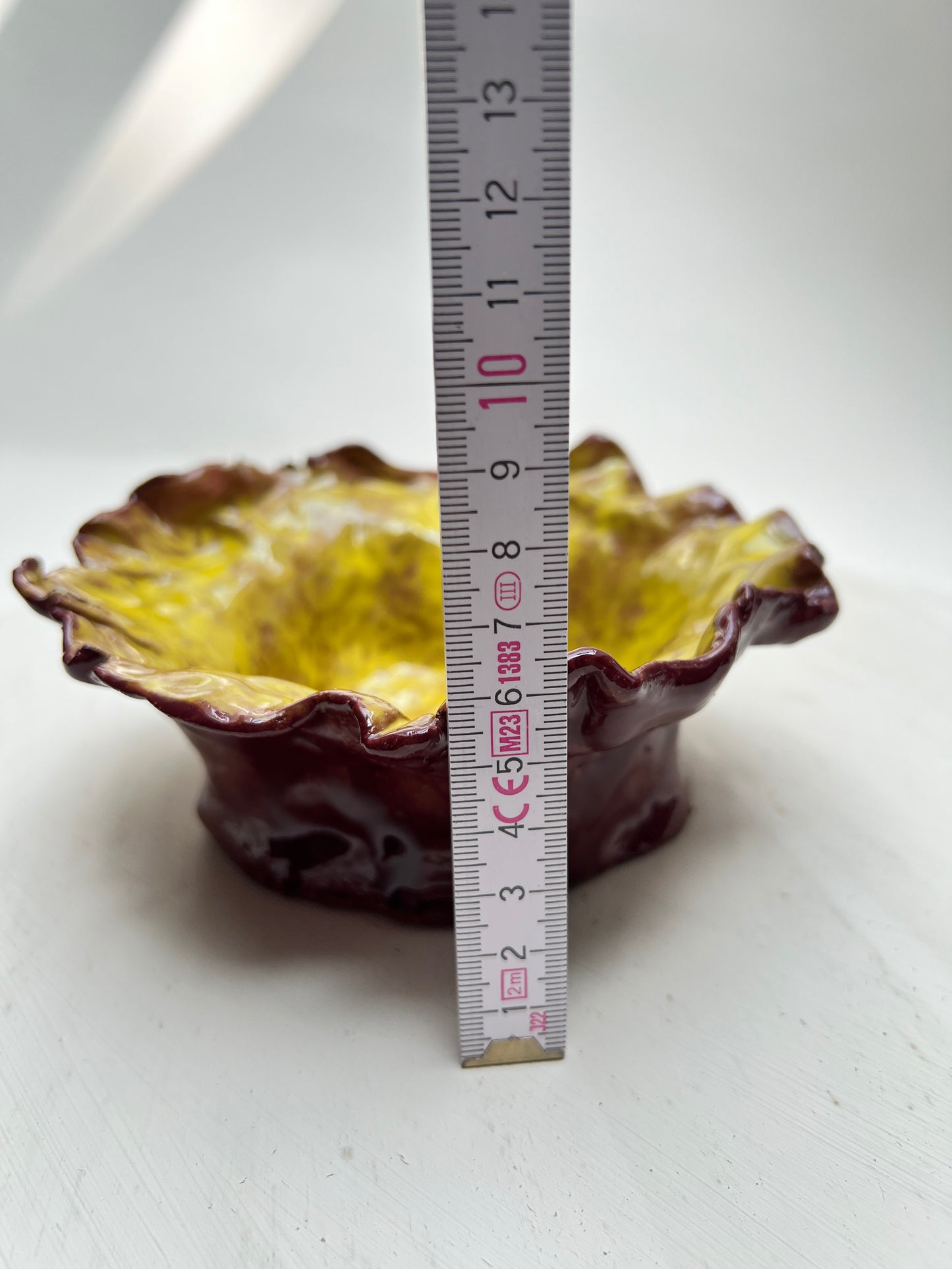 Vintage Handgefertigte Keramikschale gelb Wabi Sabi Brutalist Mid Century Deko